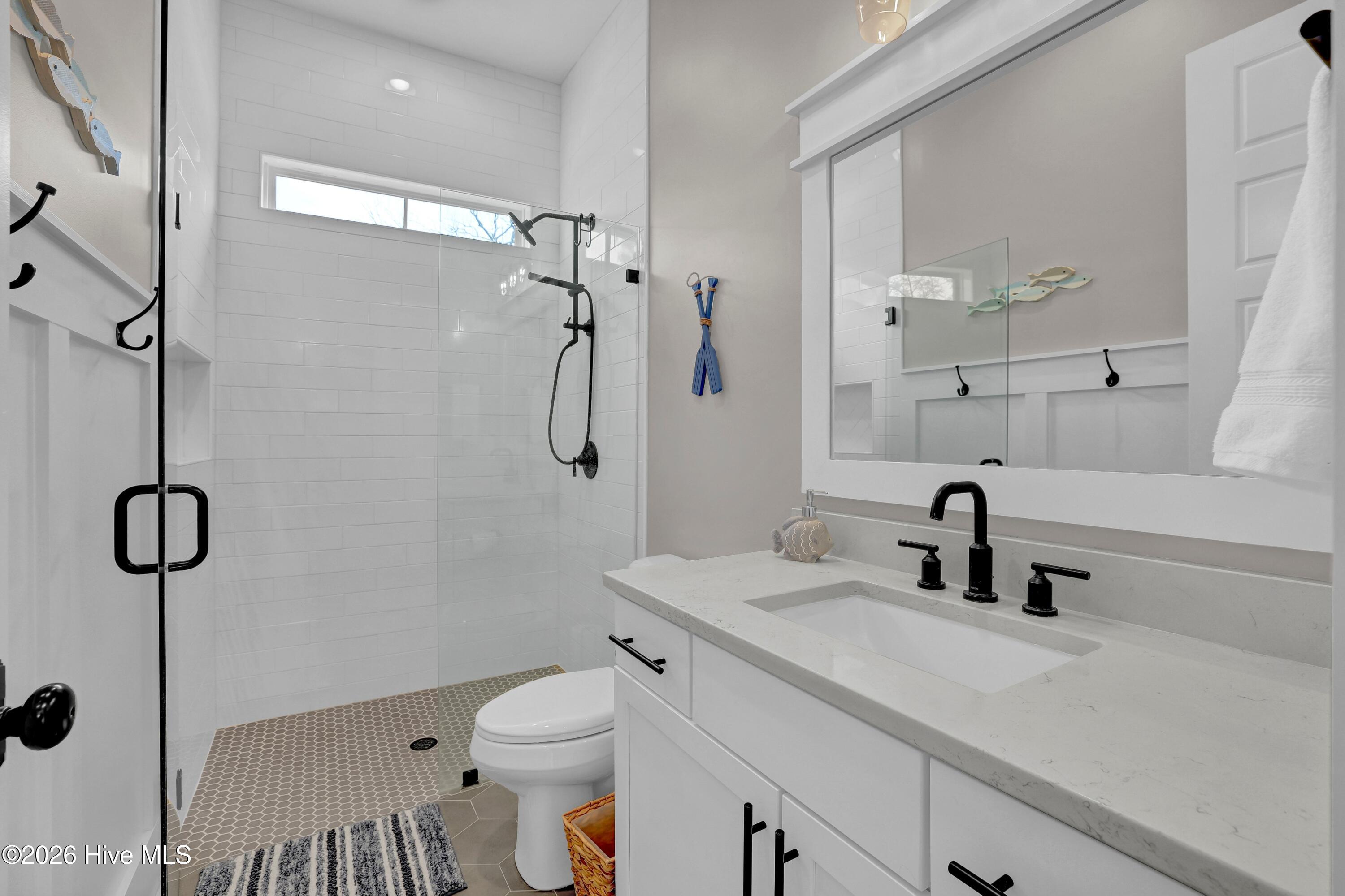 100564139 | Photo 28