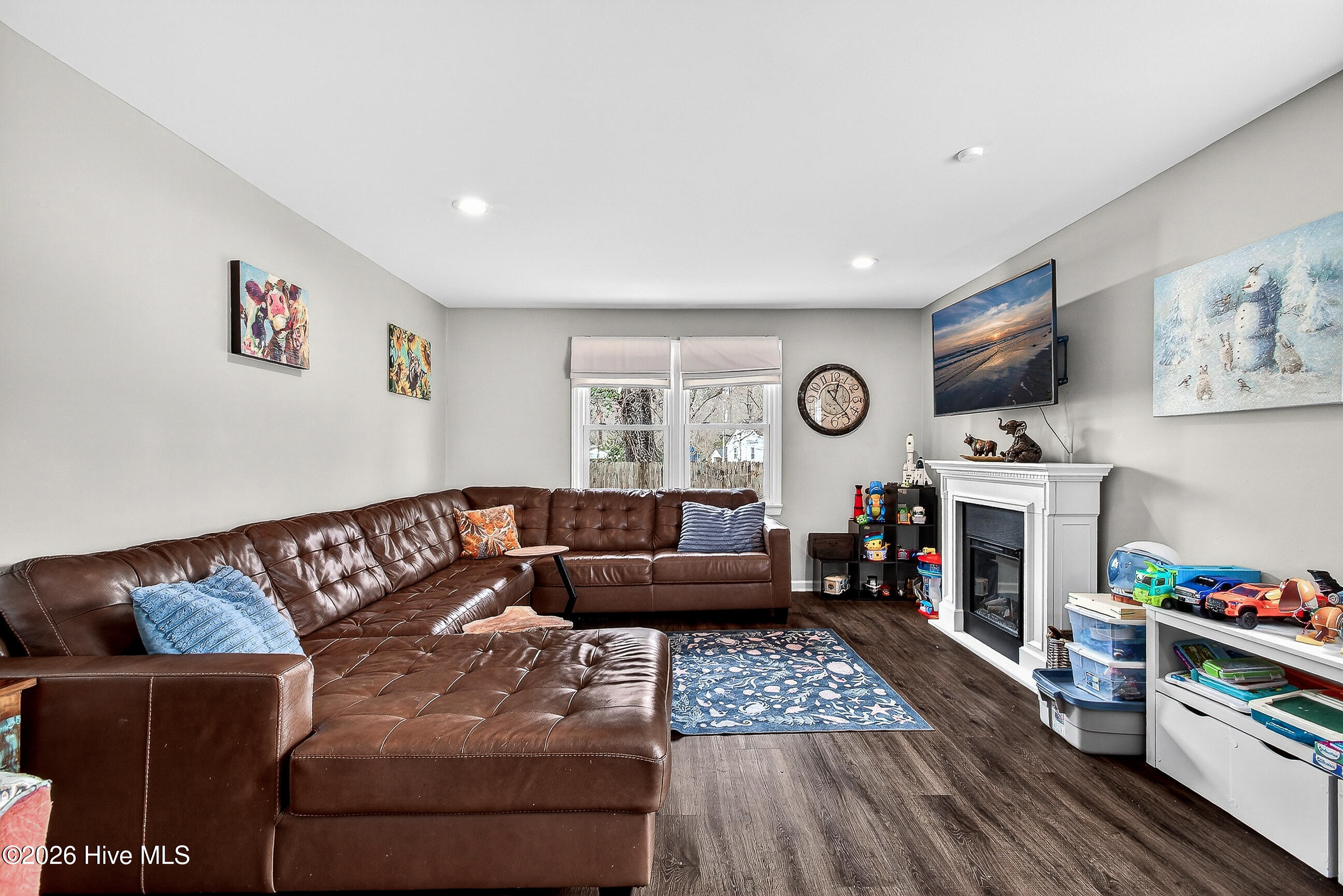 100552598 | Photo 12