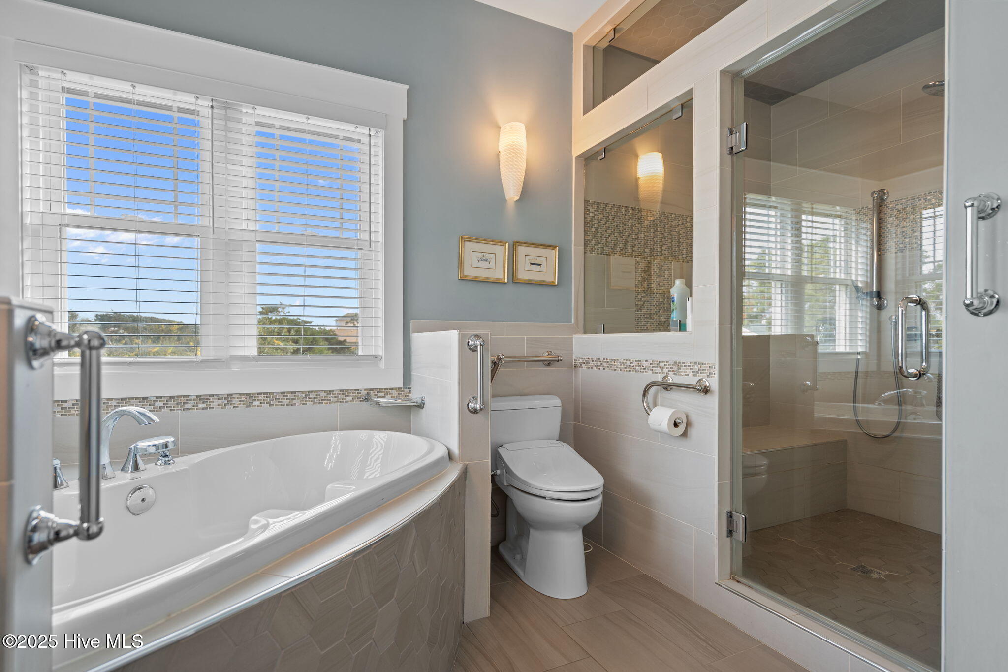 100541907 | Photo 19