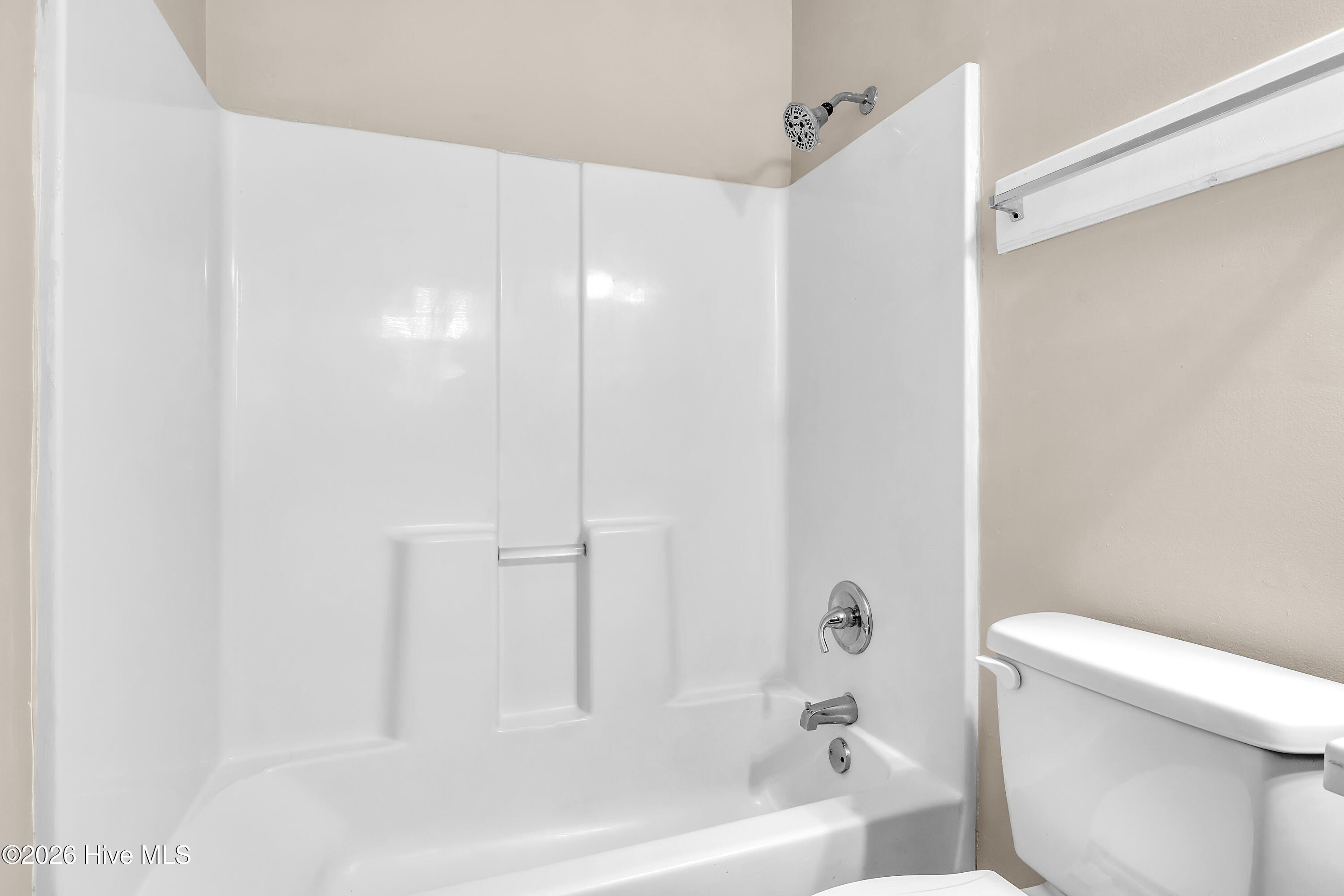 100590944 | Photo 19