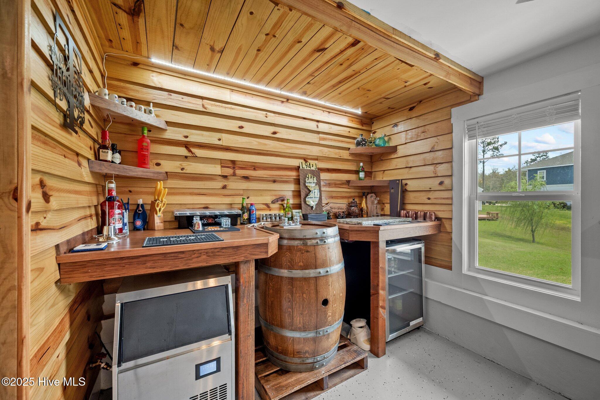 100517734 | Photo 62