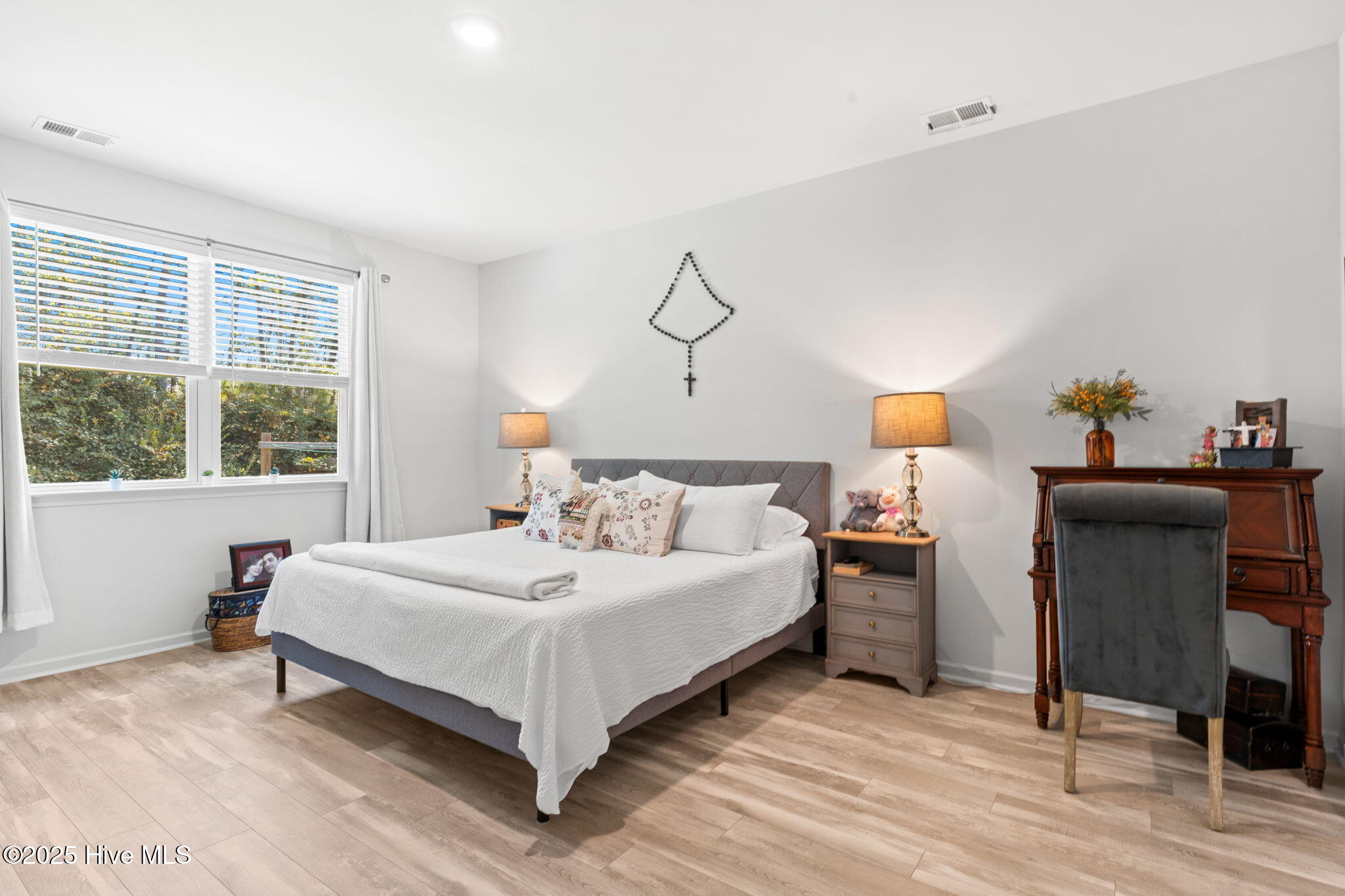 100531628 | Photo 16