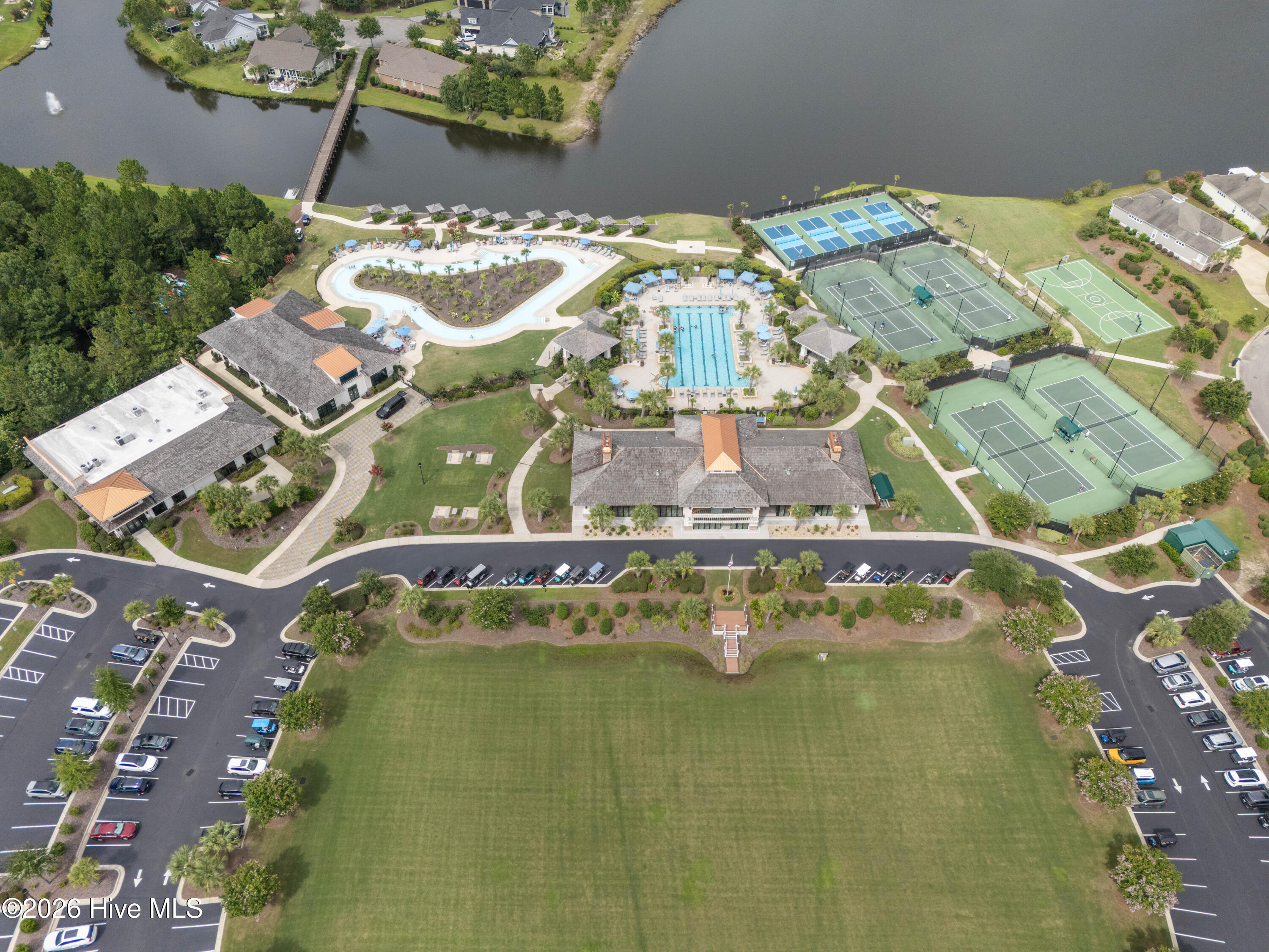 100552477 | Photo 55