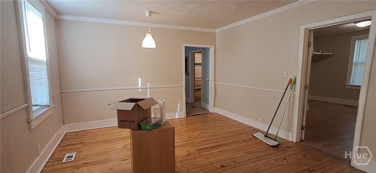 Photo 3 of Single family home for sale at 1506 E 33rd Street, Savannah, GA 31404 | MLS# SA364509 | Listing updated on 2026-09-13