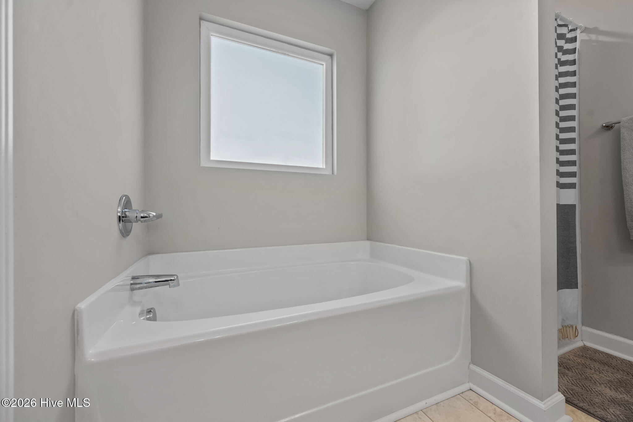 100548485 | Photo 22