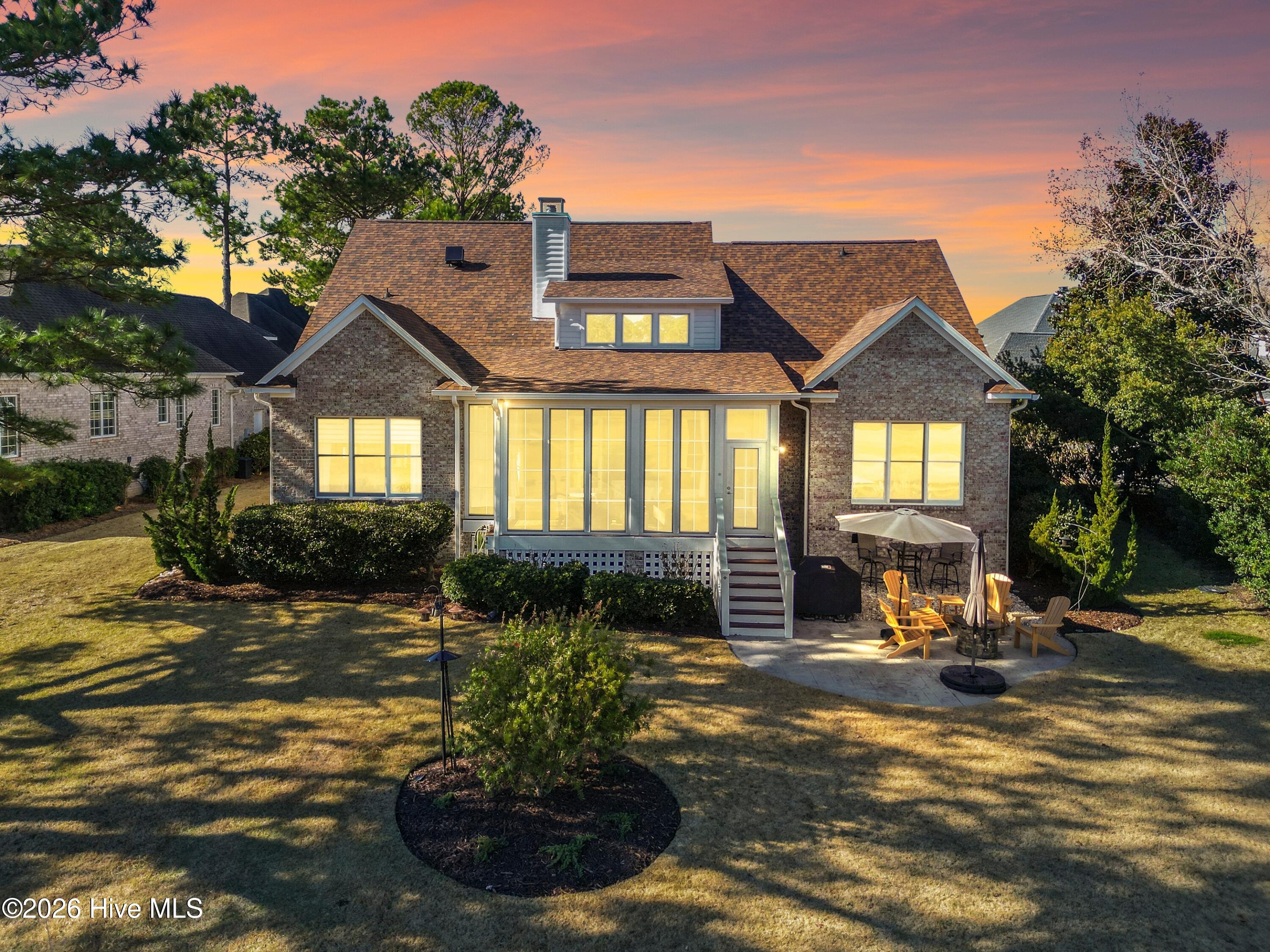 100548933 | Photo 59