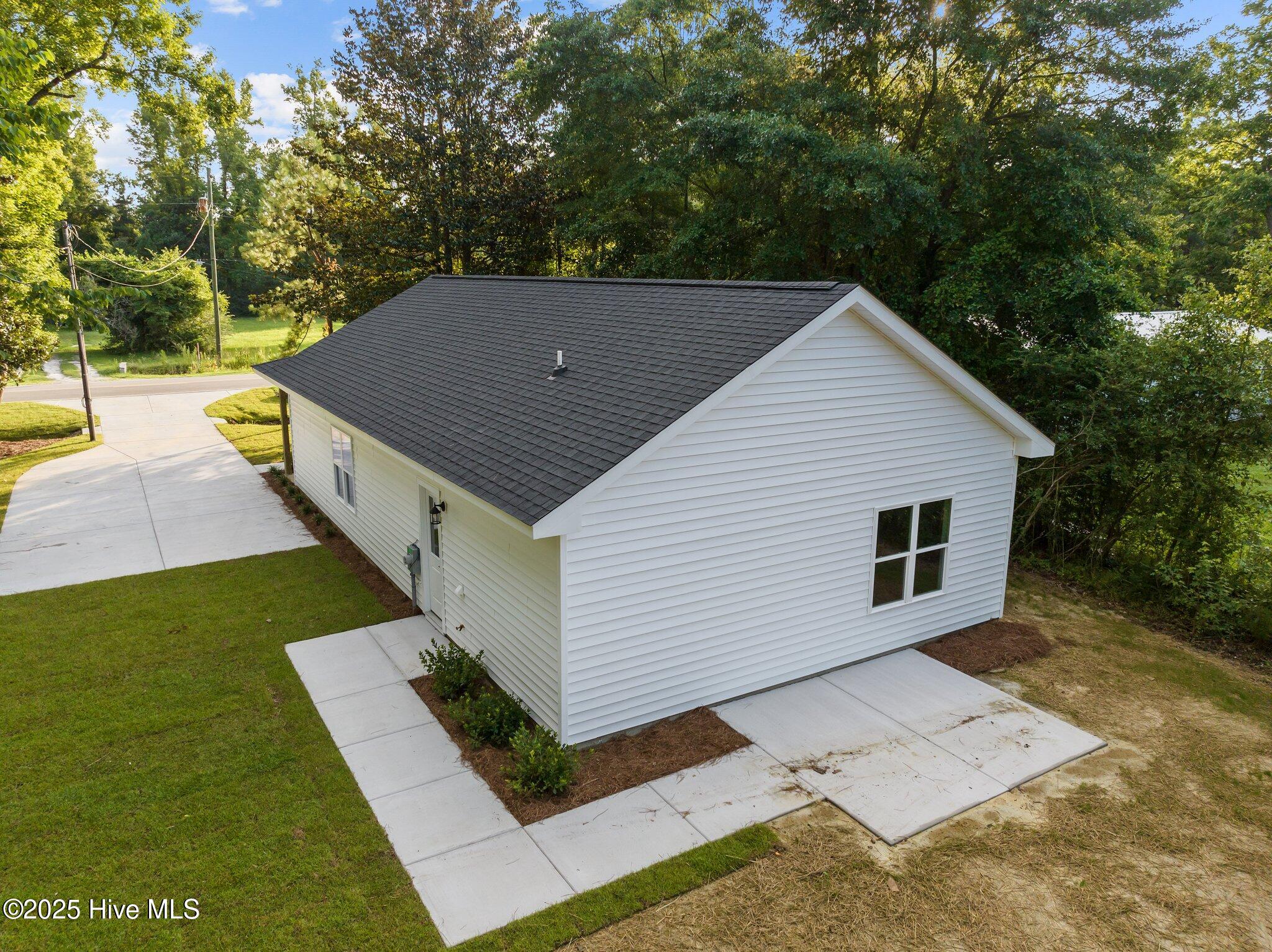 Homes for sale in Burgaw, NC | 1435 Penderlea Hwy, Burgaw, NC 28425 | MLS# 100525124