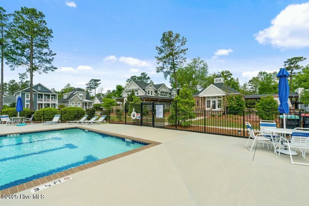 100498490 | Photo 62