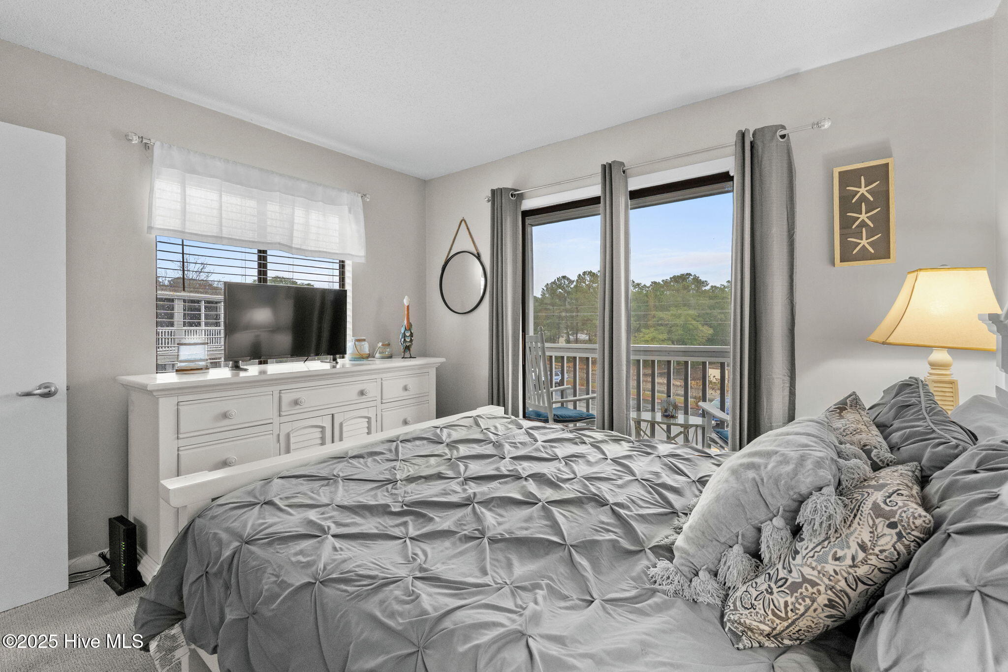 100543246 | Photo 19