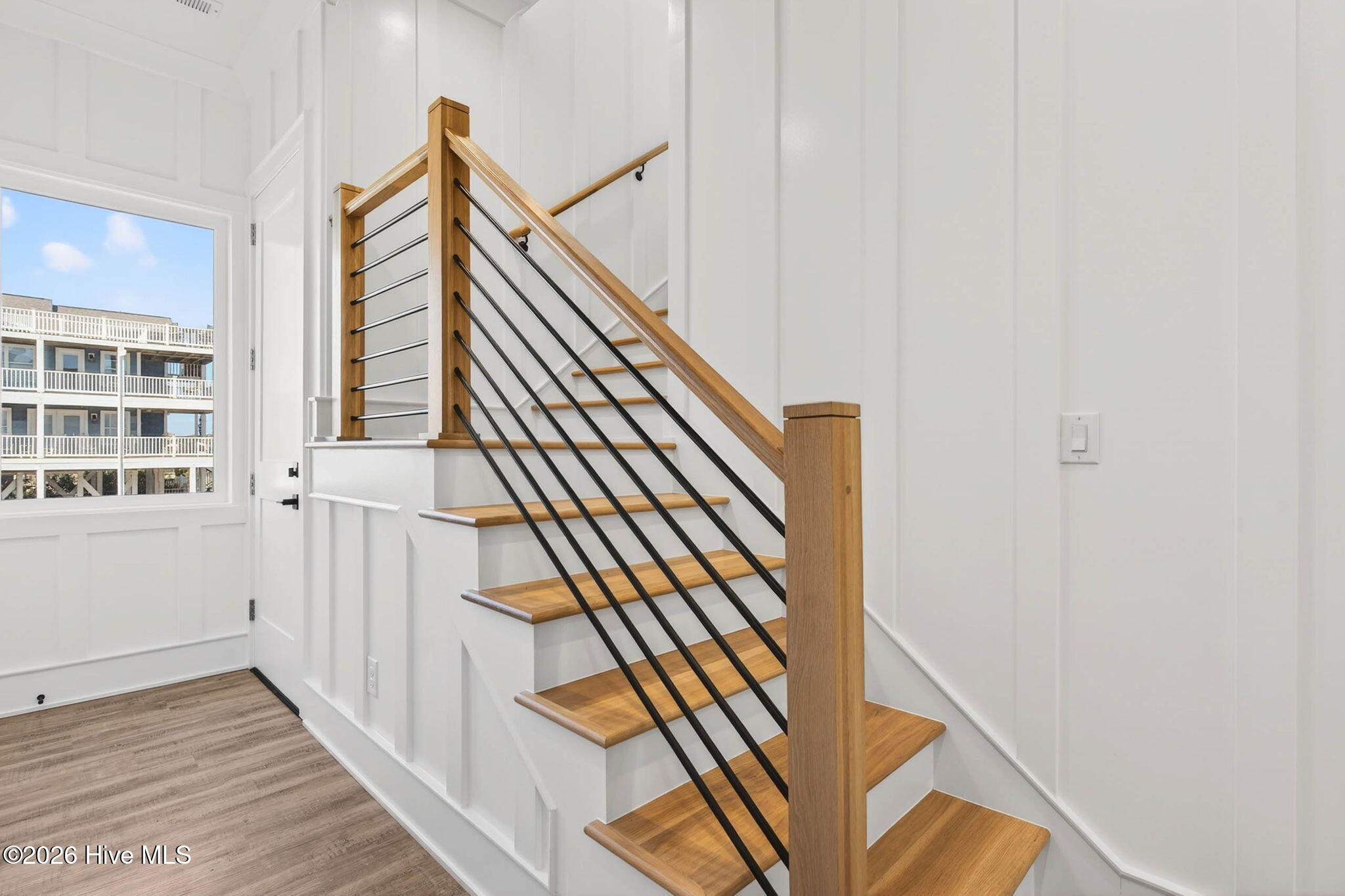 100565153 | Photo 32