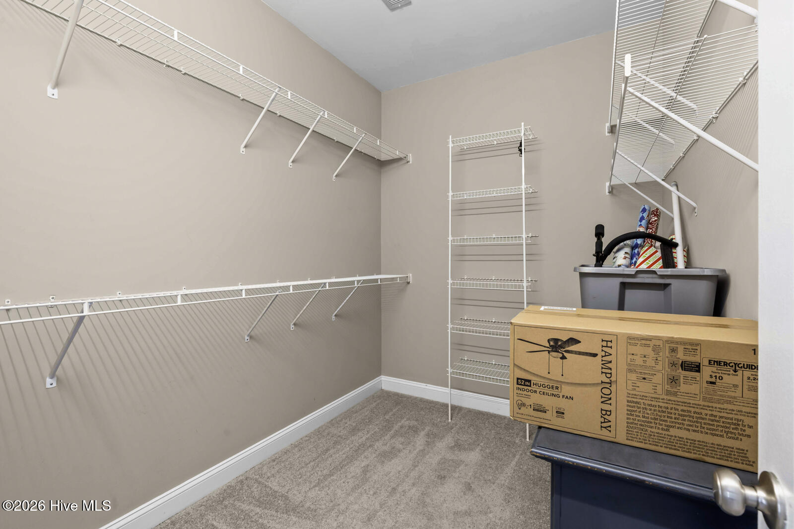 100564555 | Photo 16