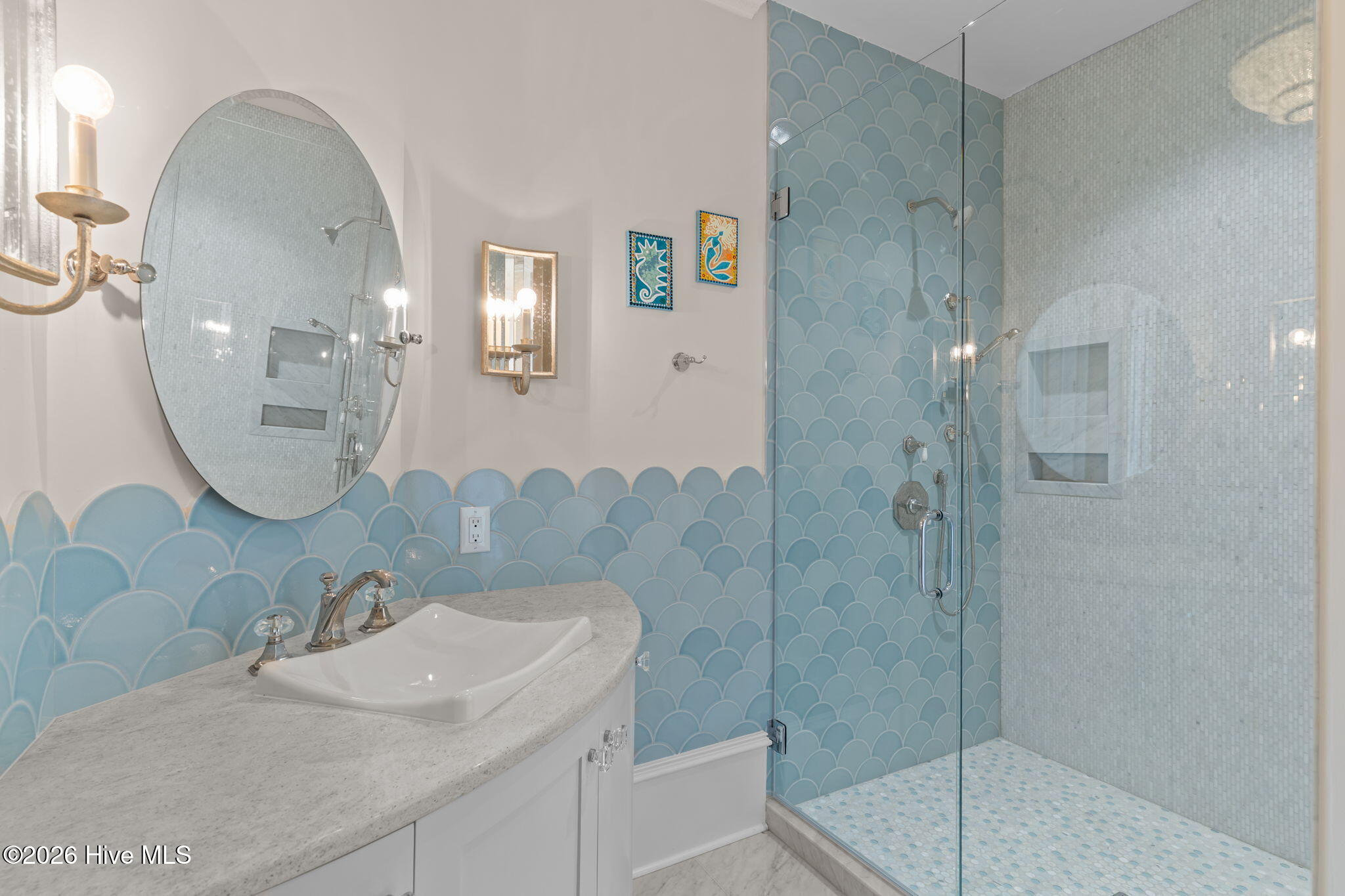 100552689 | Photo 77