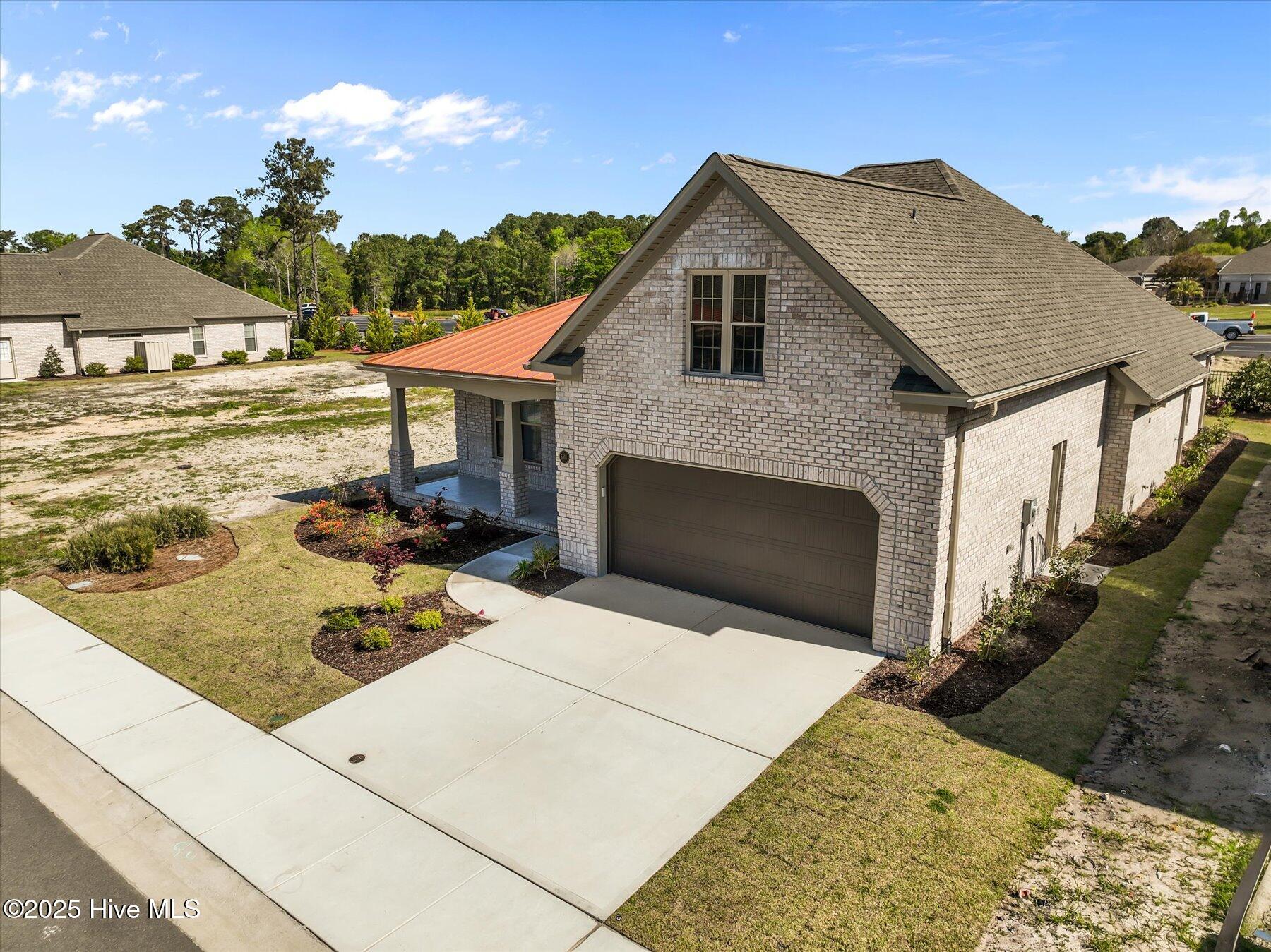 100501271 | Photo 35