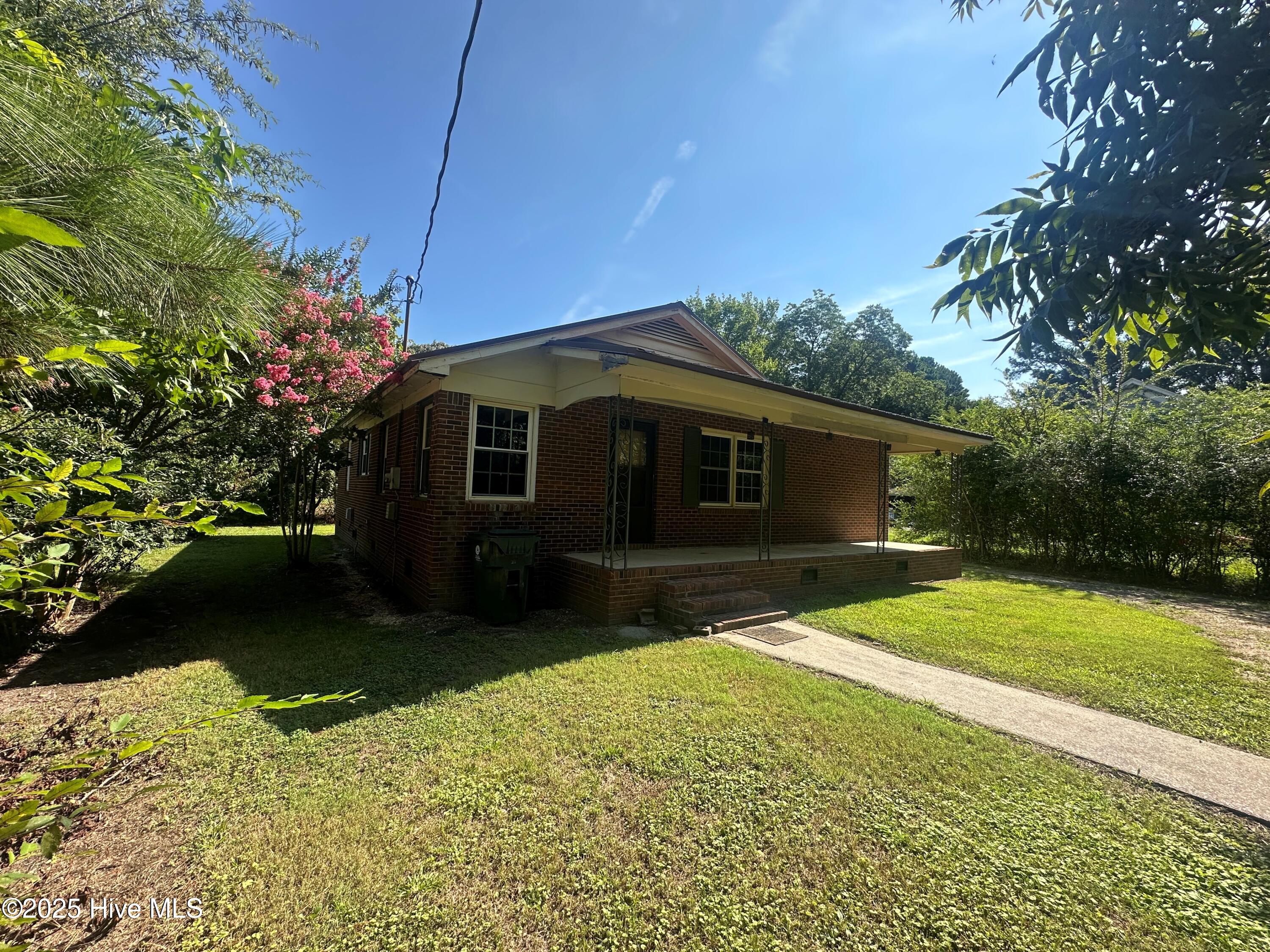 Homes for sale in Rich Square, NC | 449 E Jackson St, Rich Square, NC 27869 | MLS# 100504552