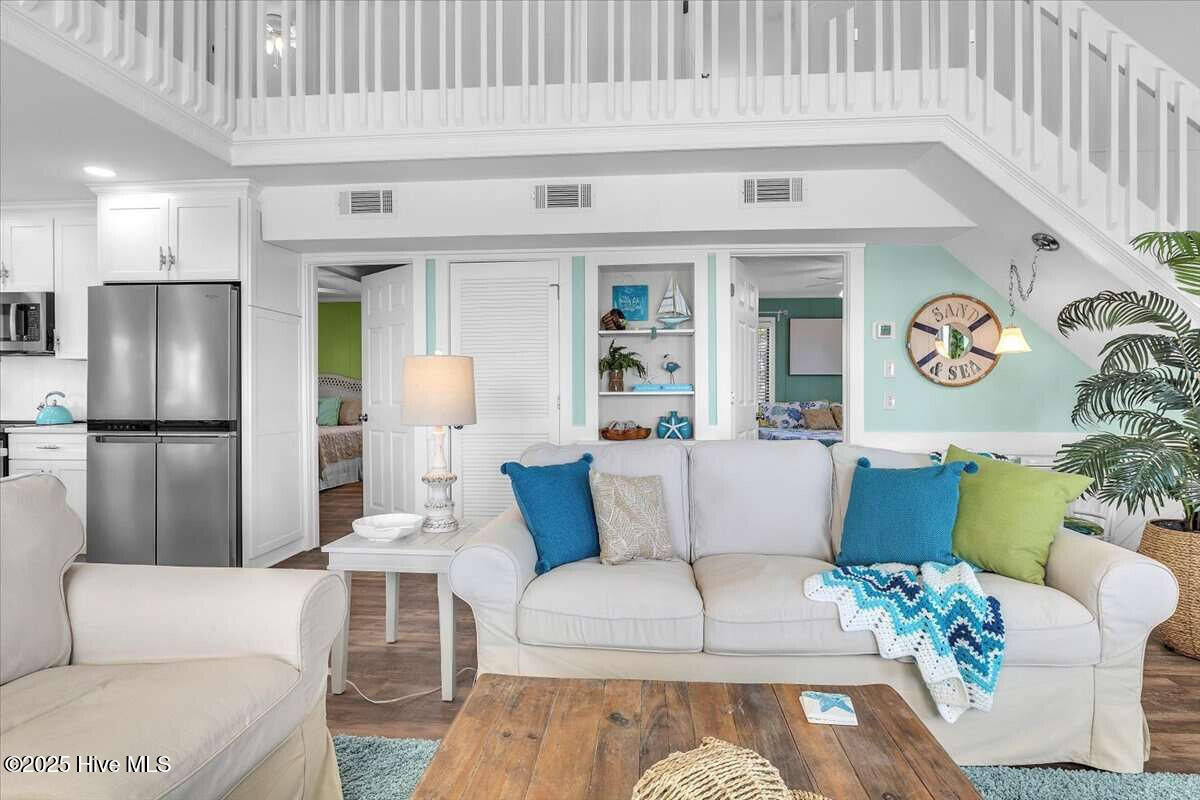 100546724 | Photo 23