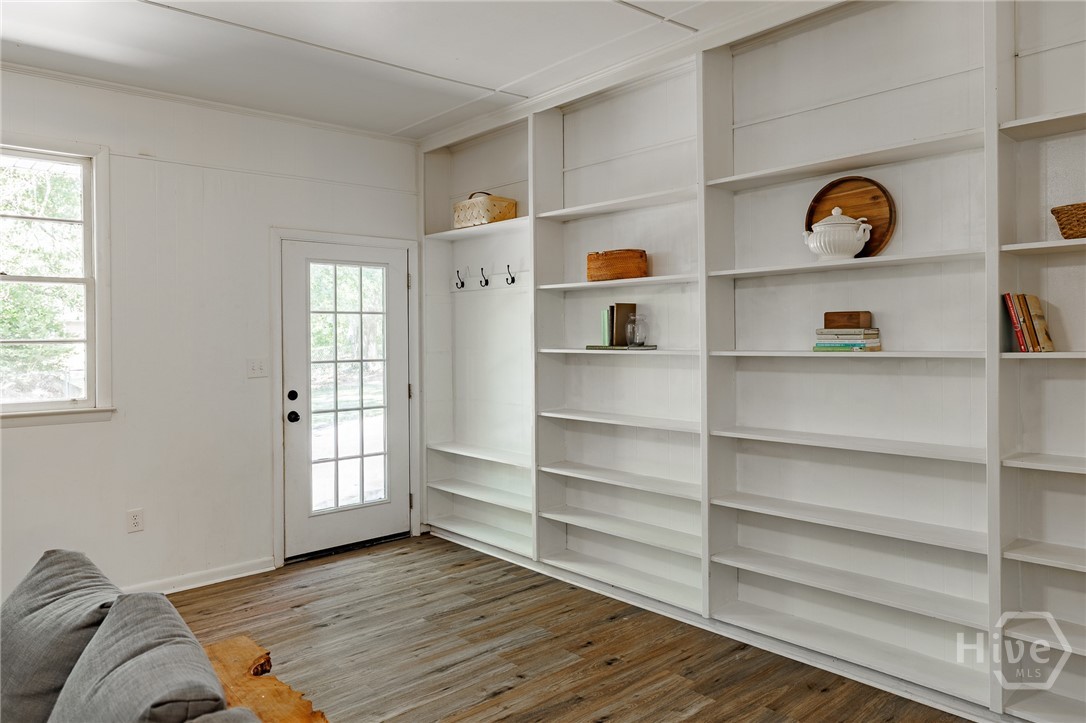 1070 Sunnyside Drive