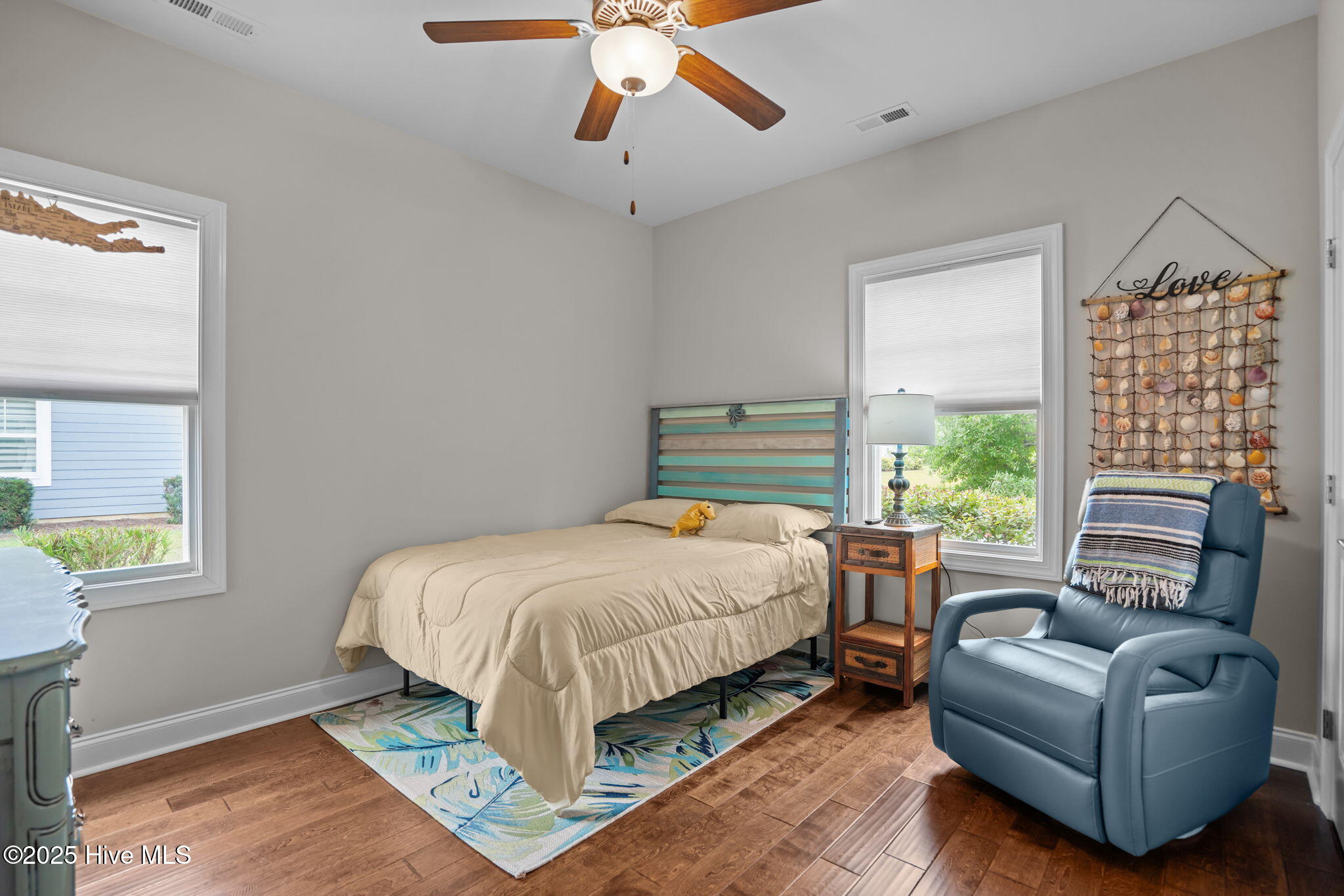 100536658 | Photo 22