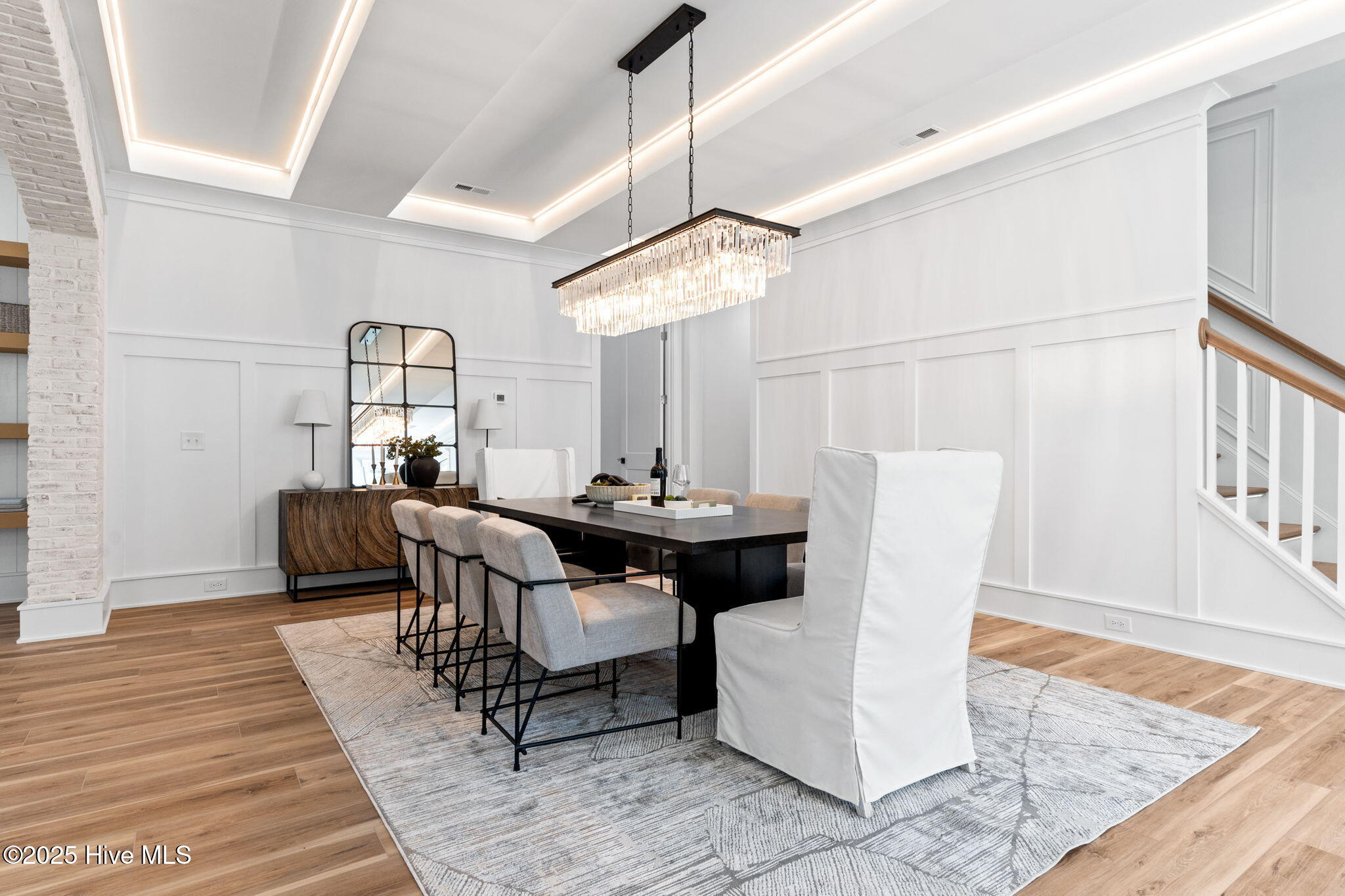 100529099 | Photo 16