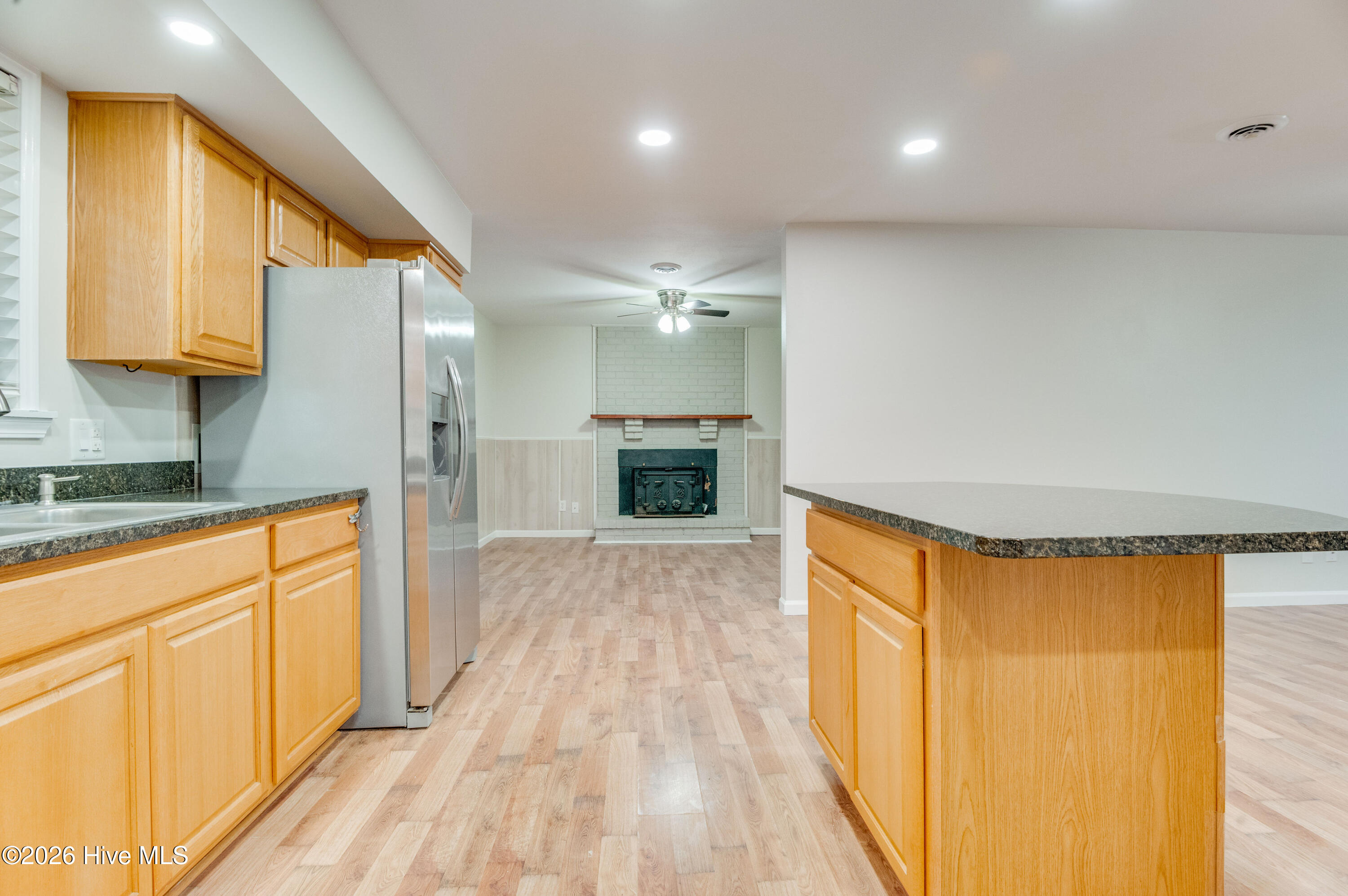 100547210 | Photo 13