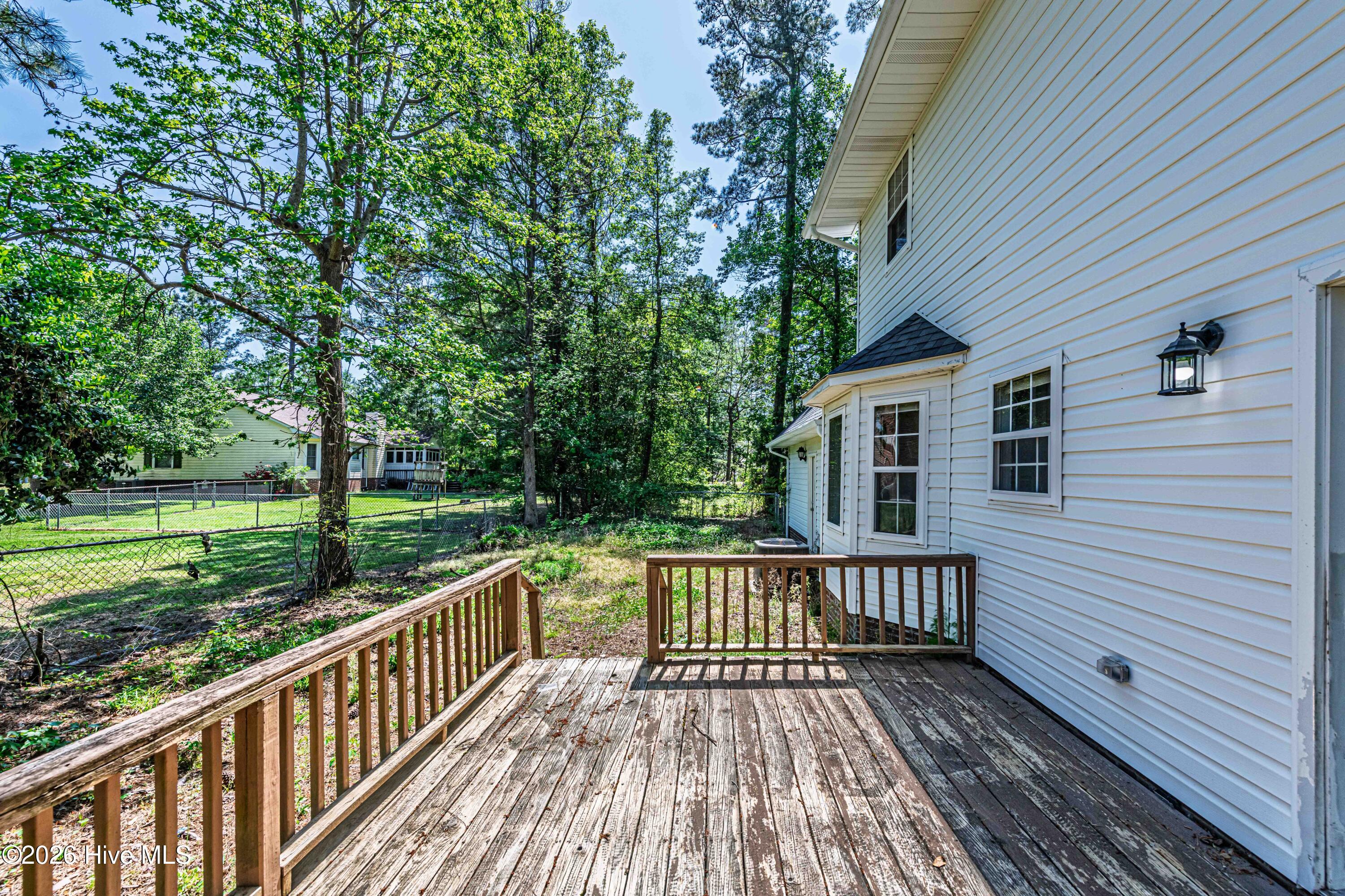 100568422 | Photo 58