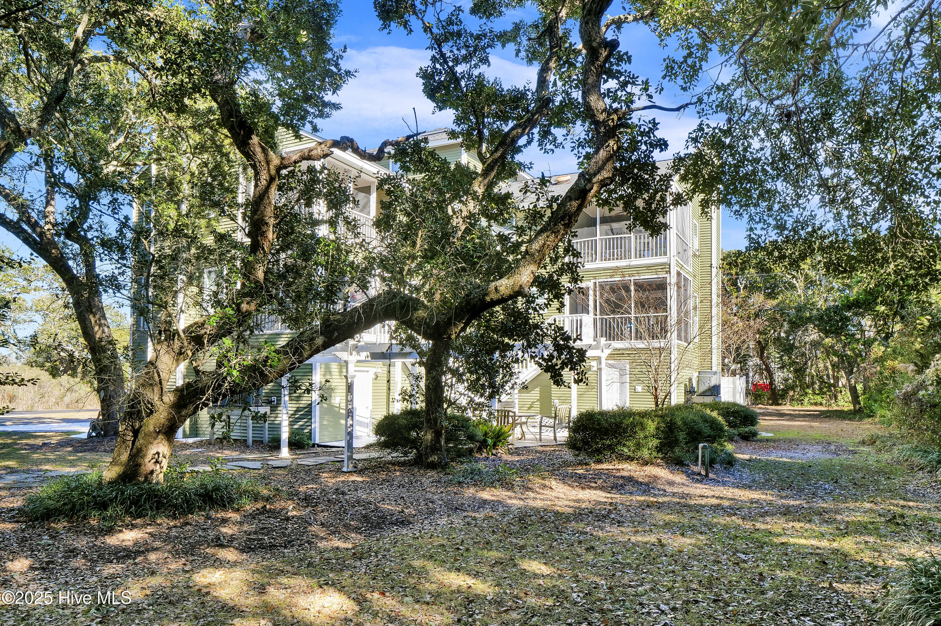 111 Cutlass Drive, Surf City, NC, 28445