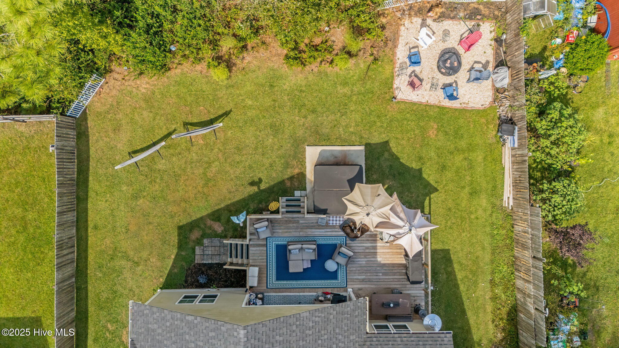 100531011 | Photo 38