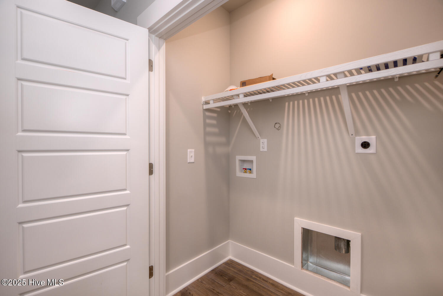 100502884 | Photo 19