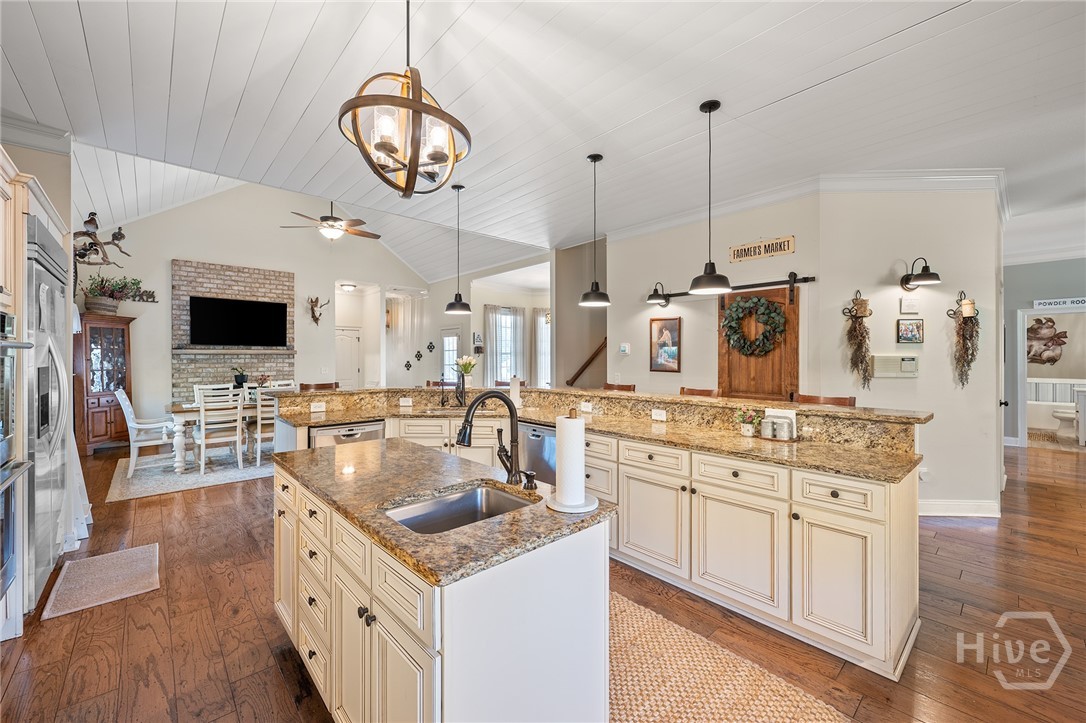 Gourmet Kitchen