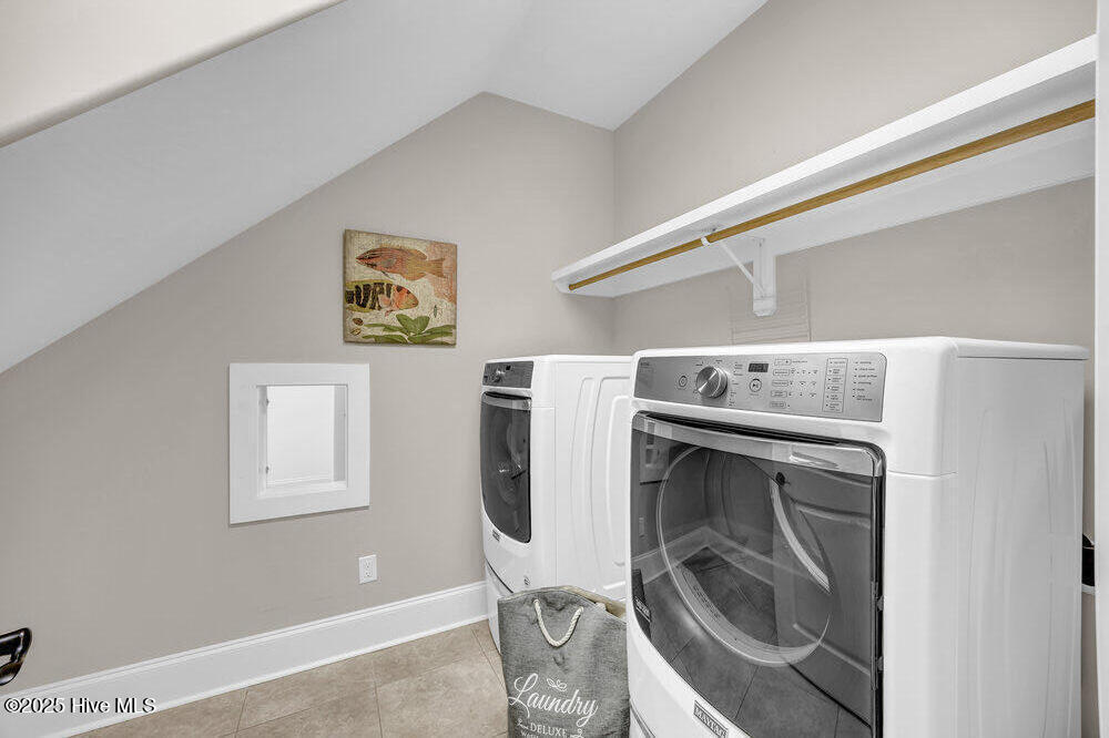 100539818 | Photo 27