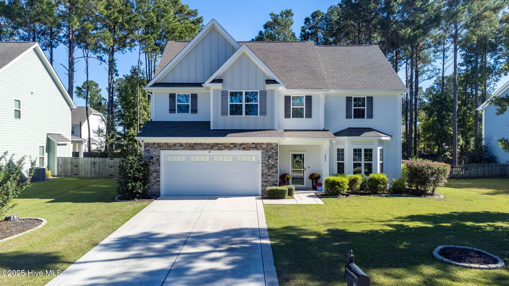 100536642 | Photo 38