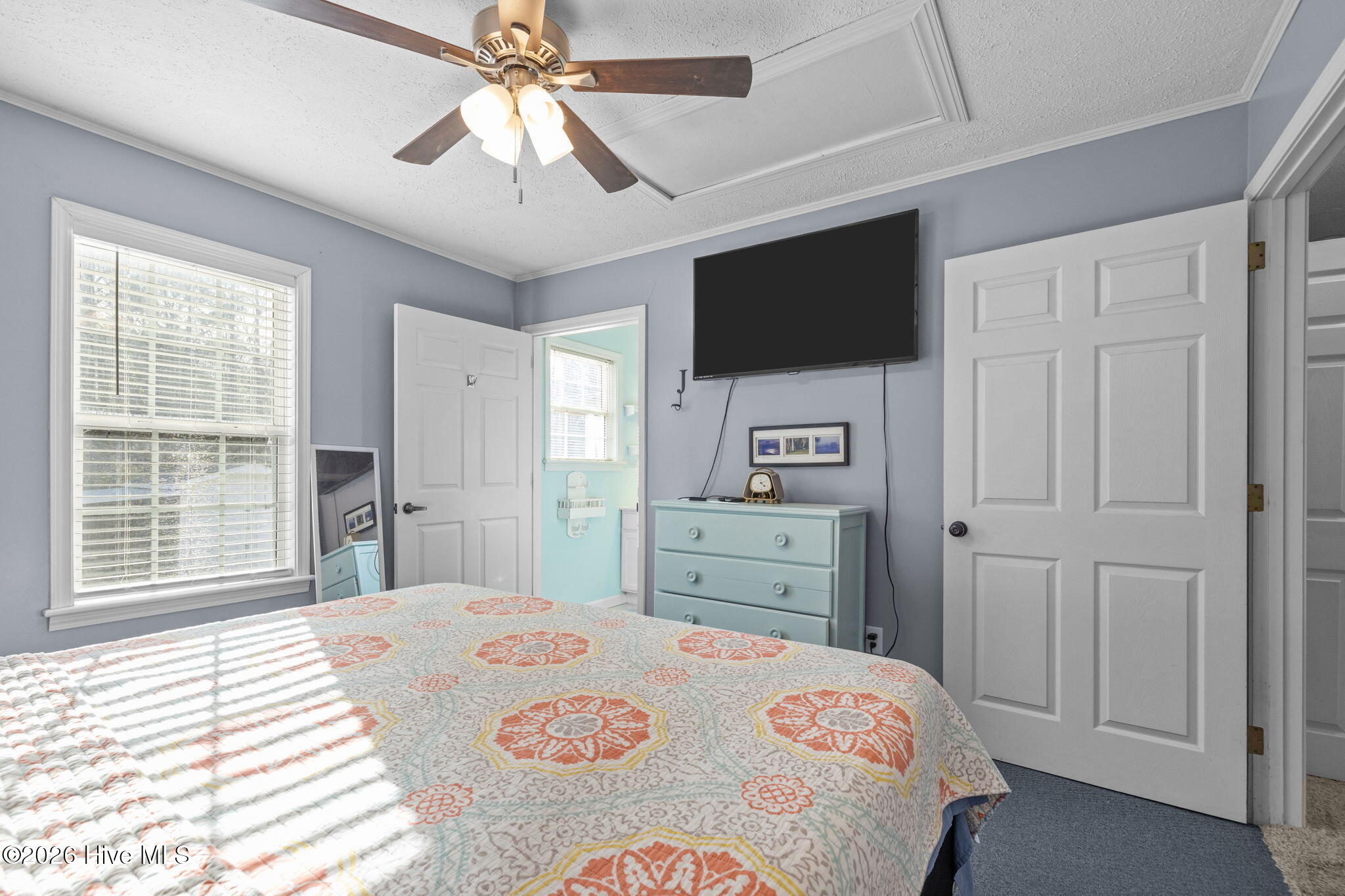 585 Roberts Road,Newport