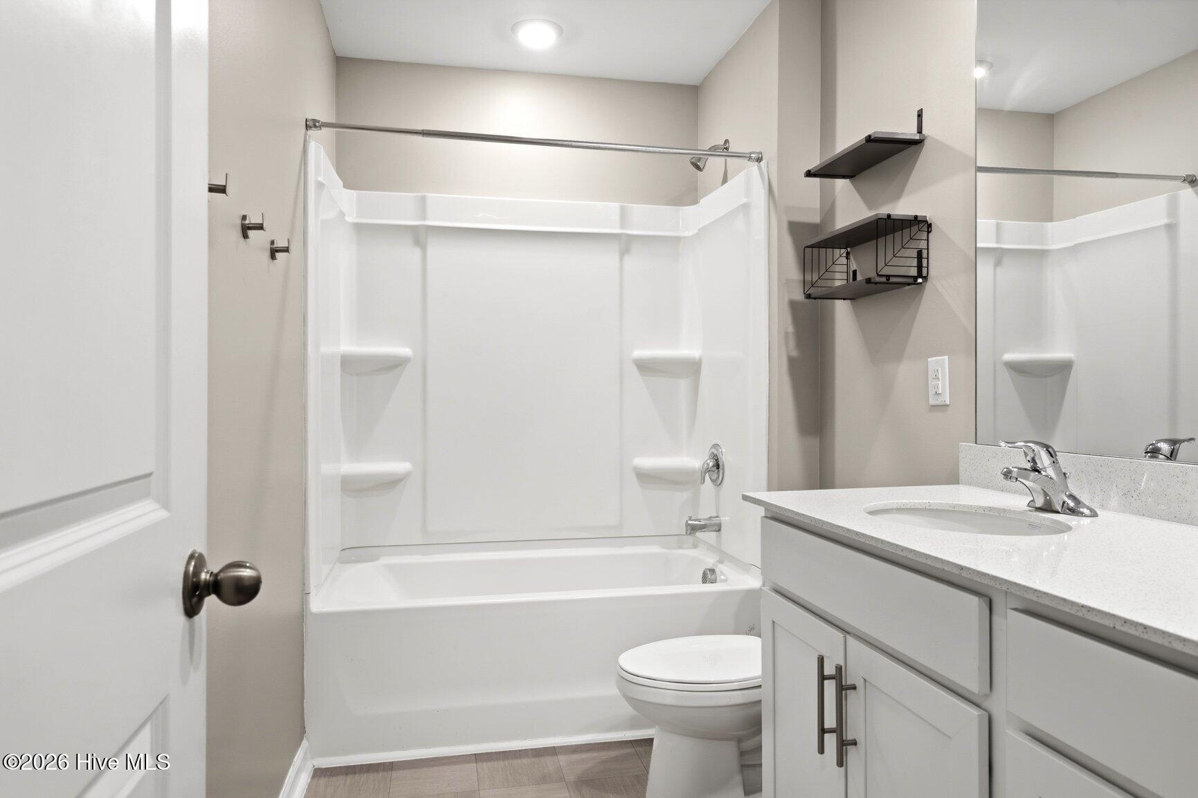 Upstairs Full Bath