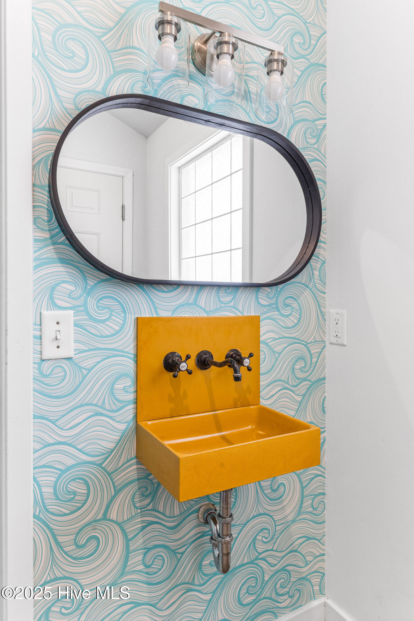 100489617 | Photo 42