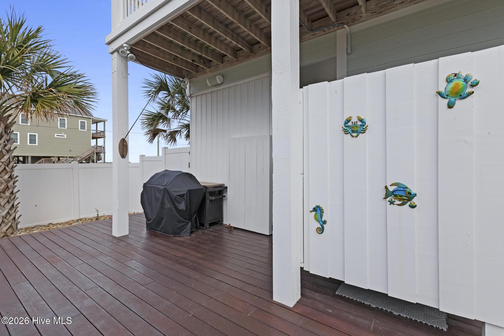 100553313 | Photo 39