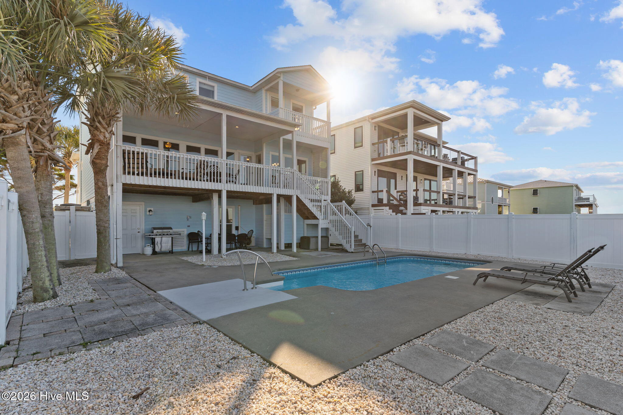 100554920 | Photo 50