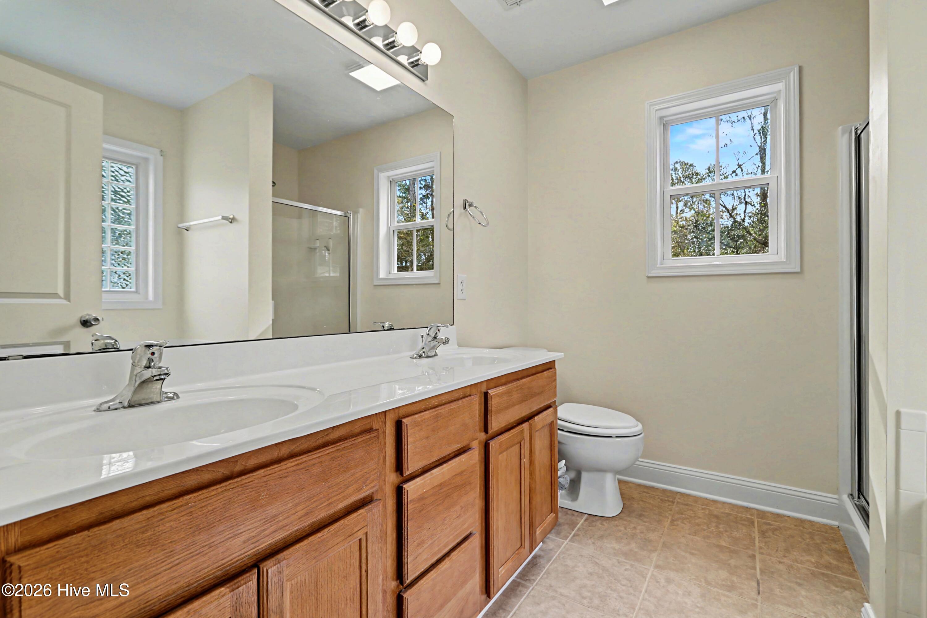 100562113 | Photo 13