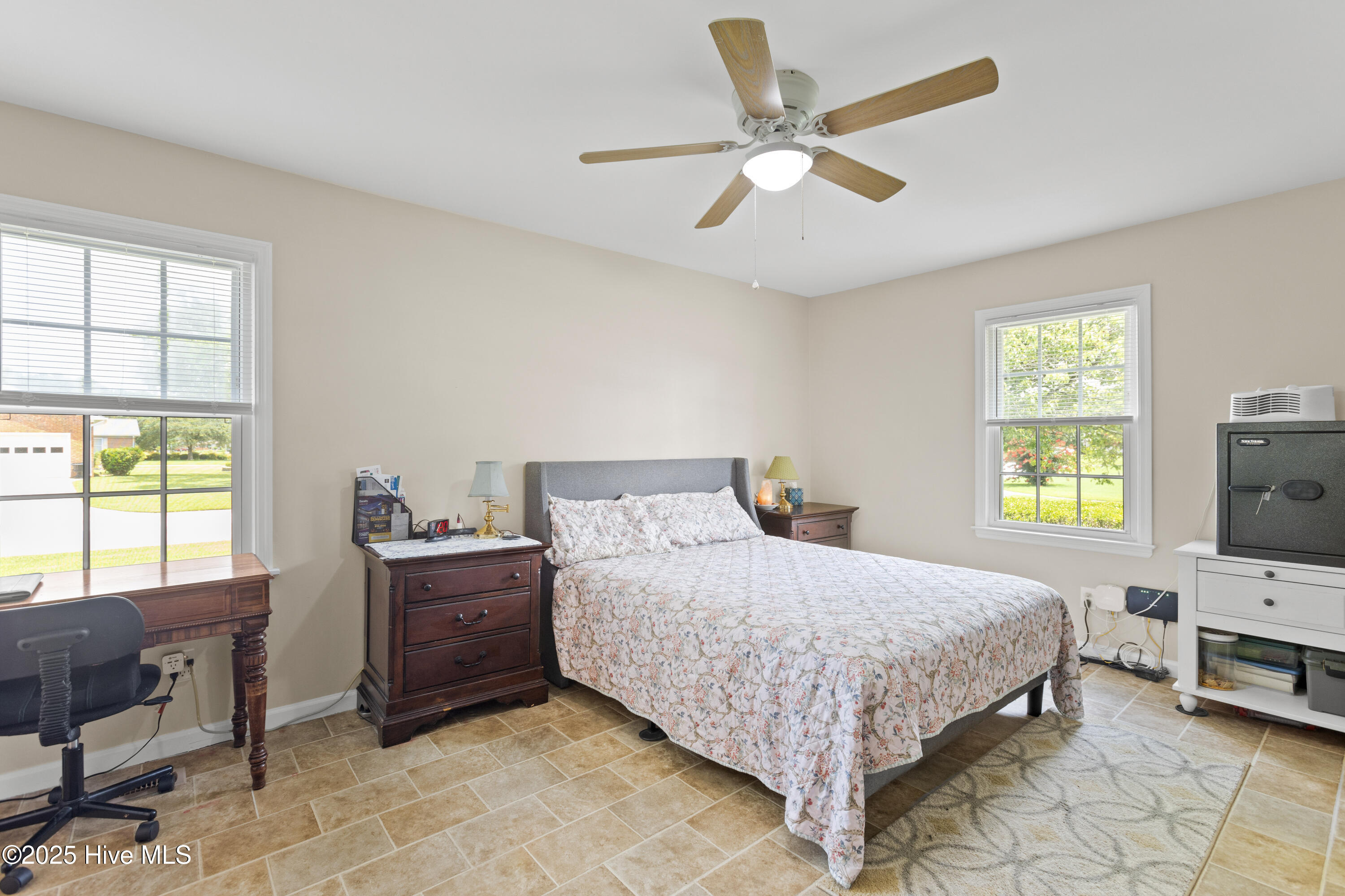 105 University Drive, Jacksonville, NC 28546 – photo 20: Master Bedroom