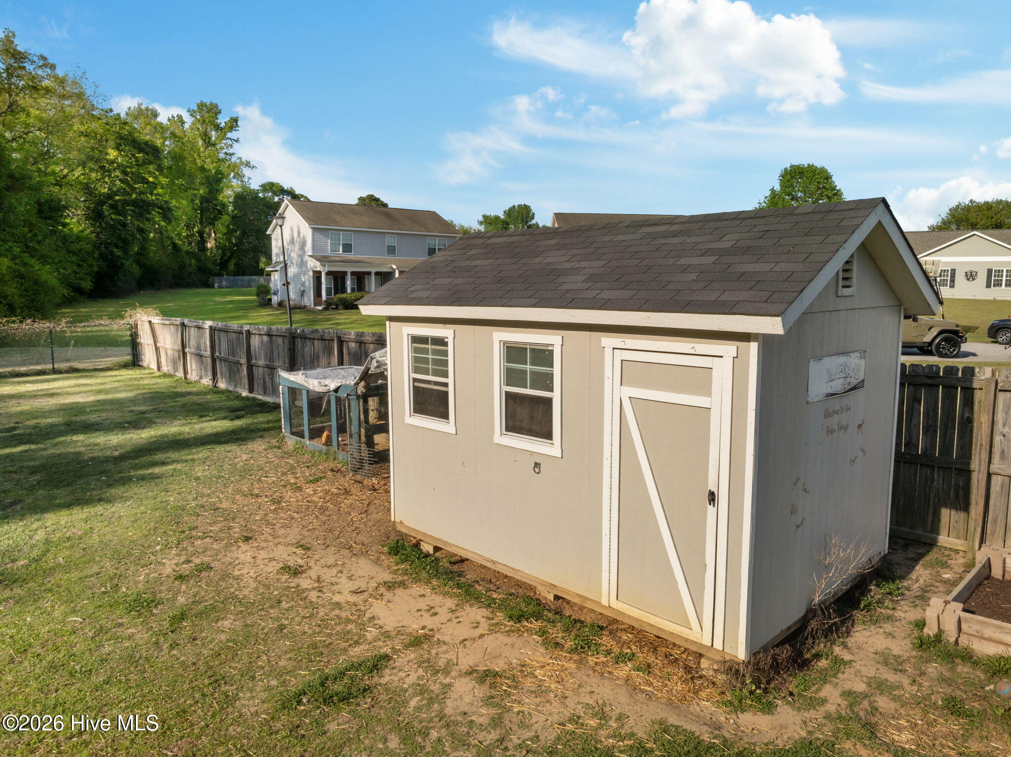 100567671 | Photo 18