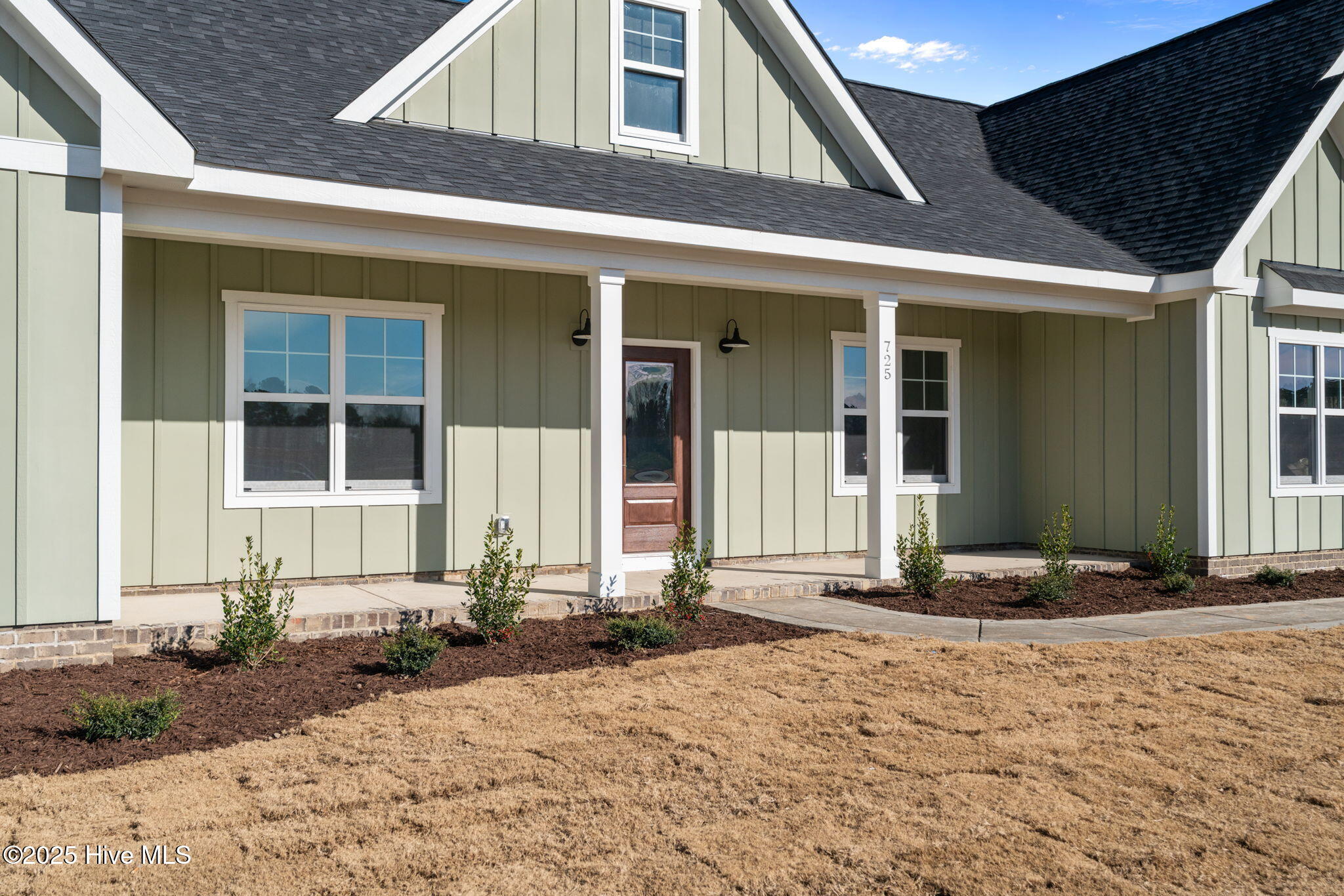 725 Peele Farm Lane