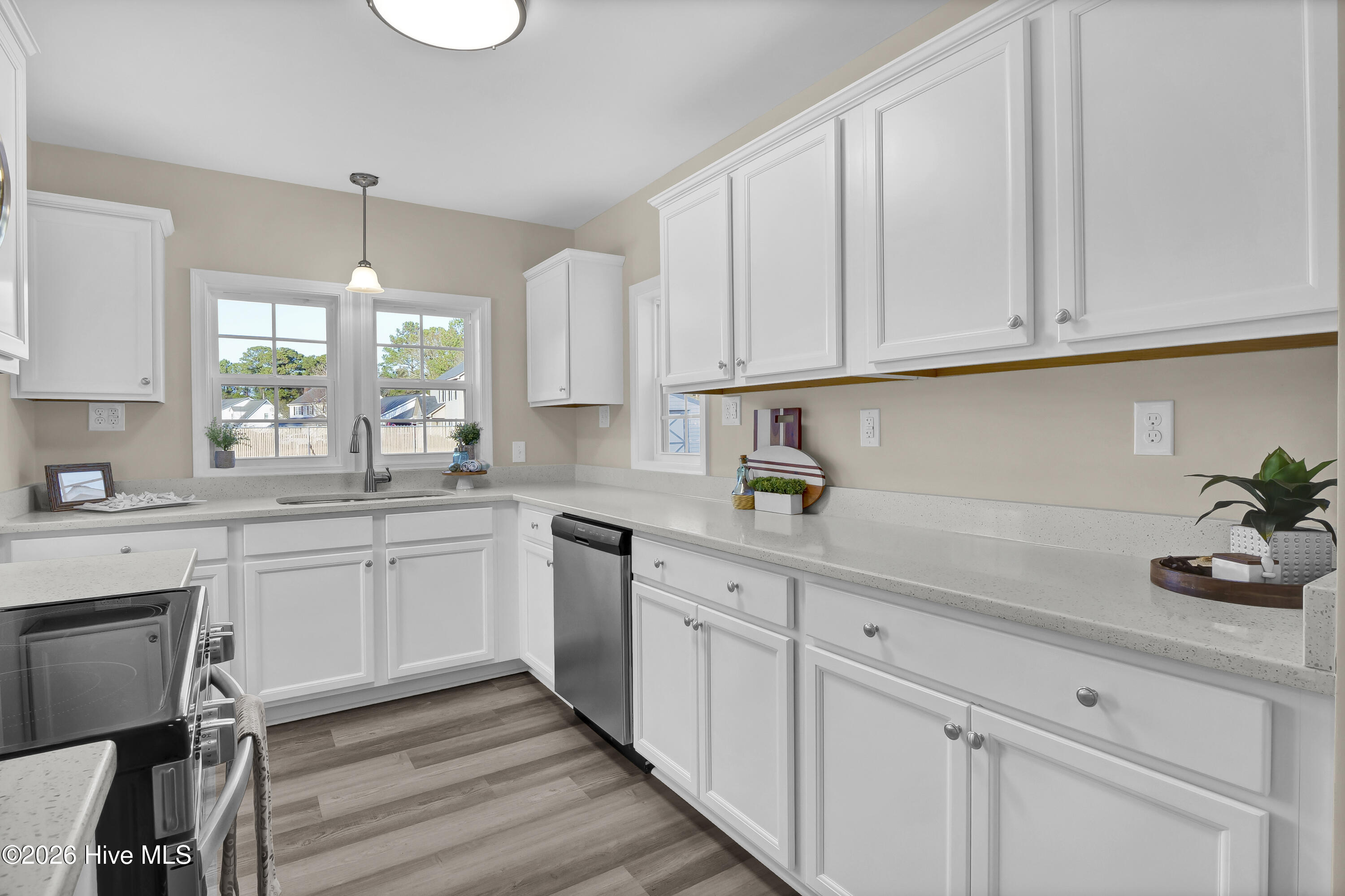 100552013 | Photo 12