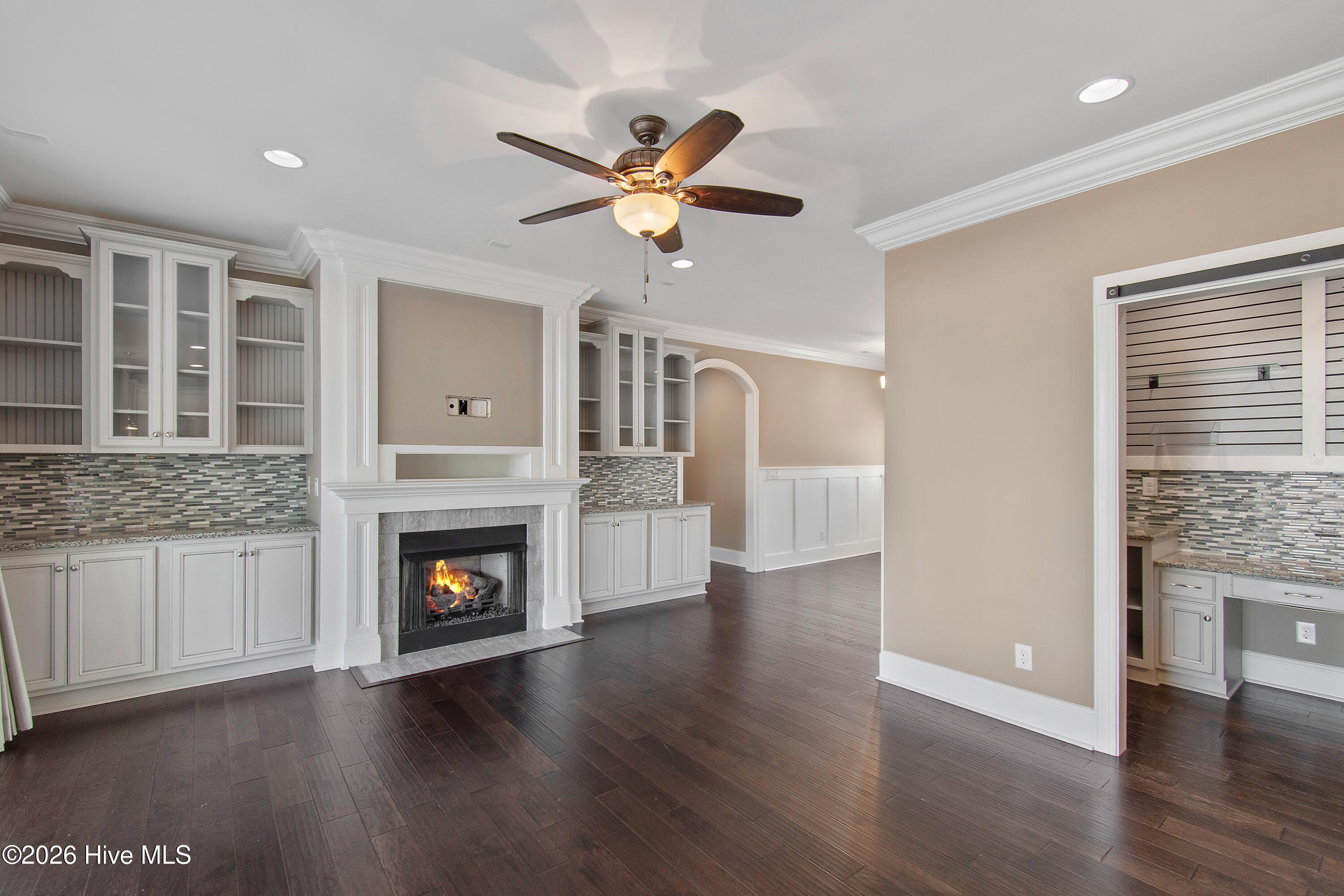 100554022 | Photo 13