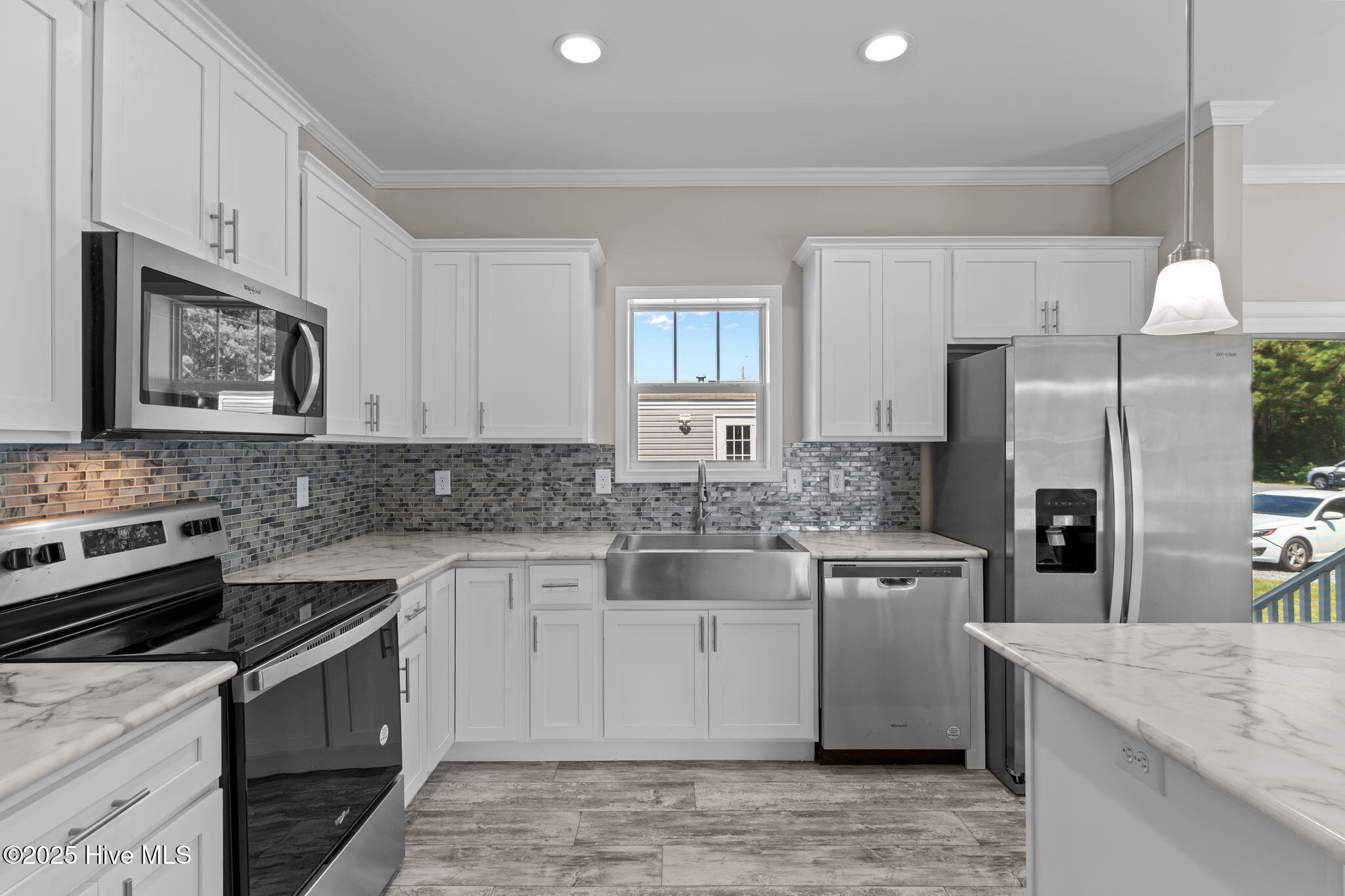 100529726 | Photo 11