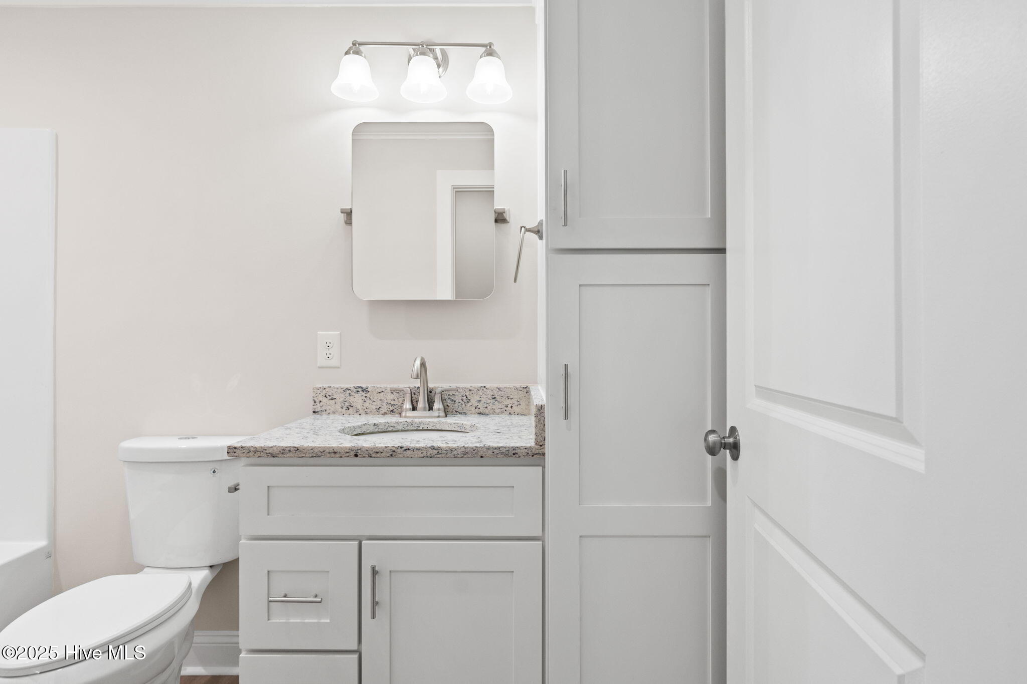 100540821 | Photo 26