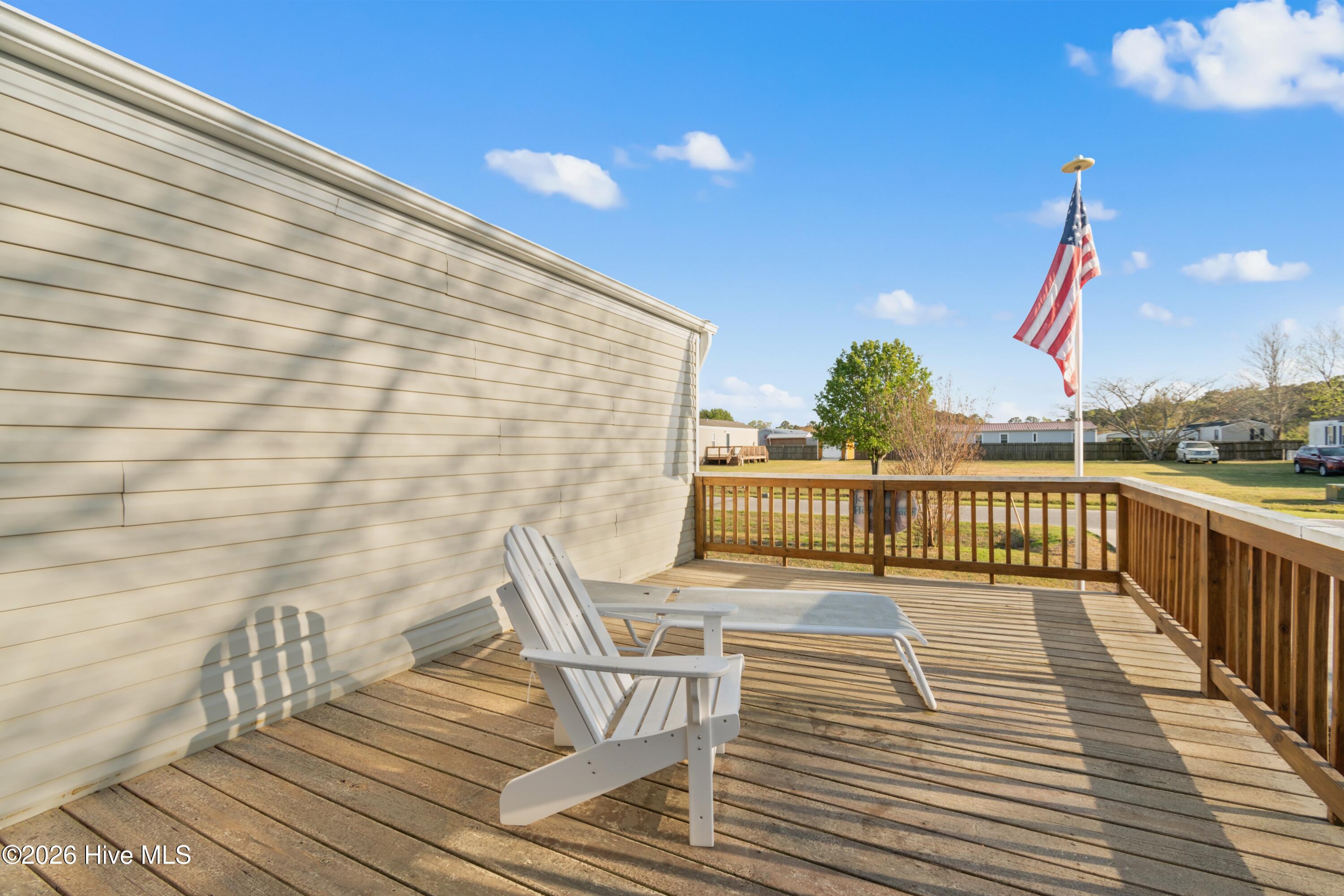 100564695 | Photo 25