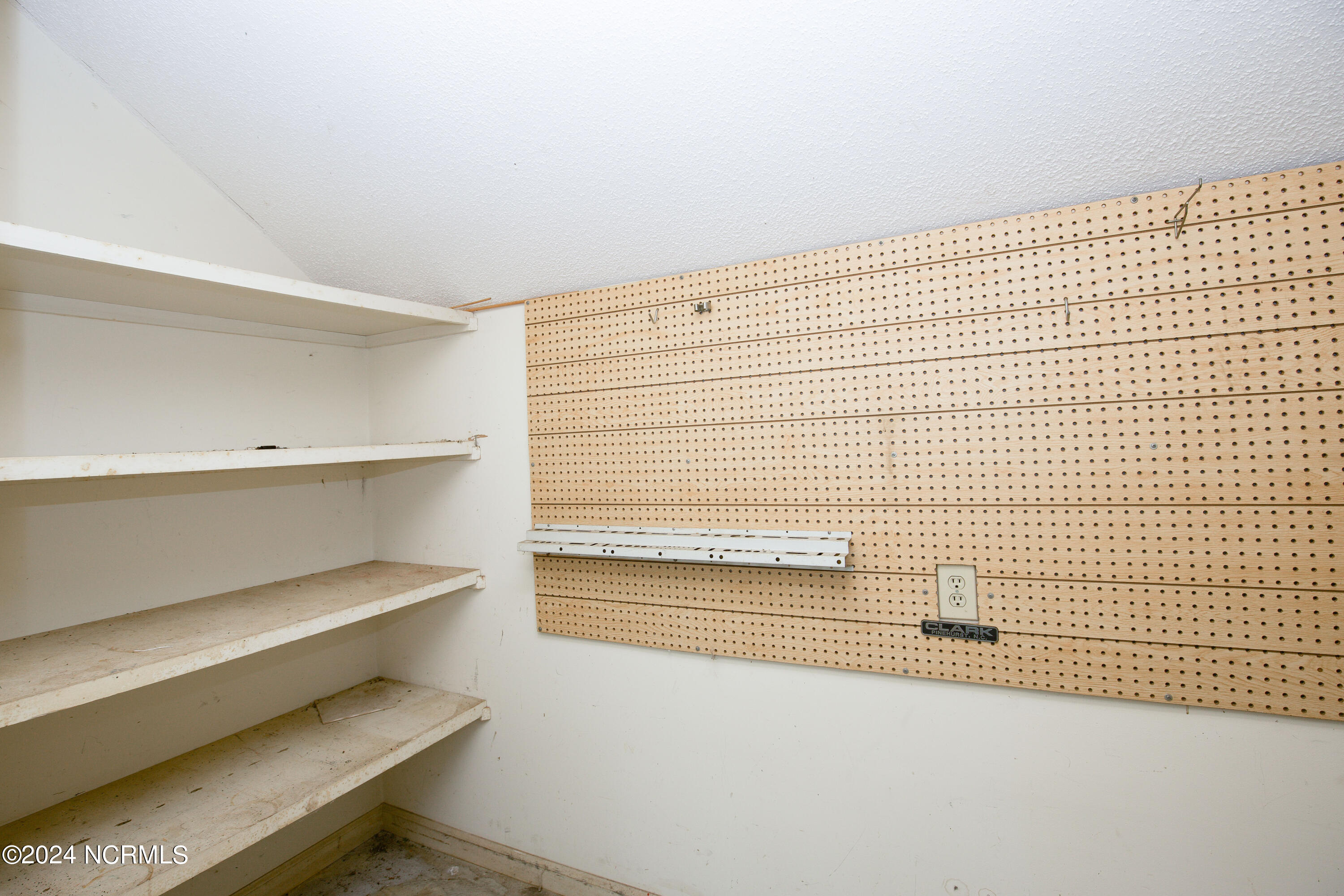 620 Diamondhead Dr S-28