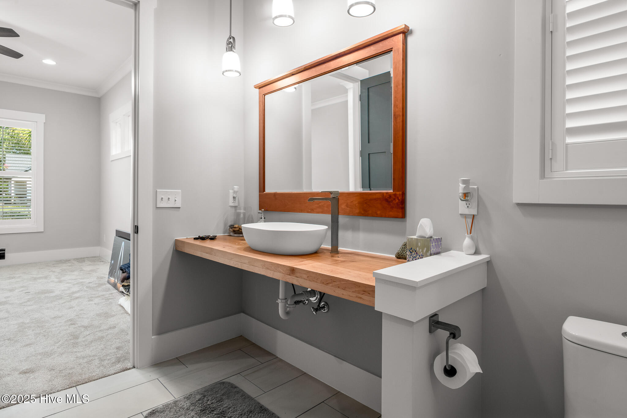 100530246 | Photo 19