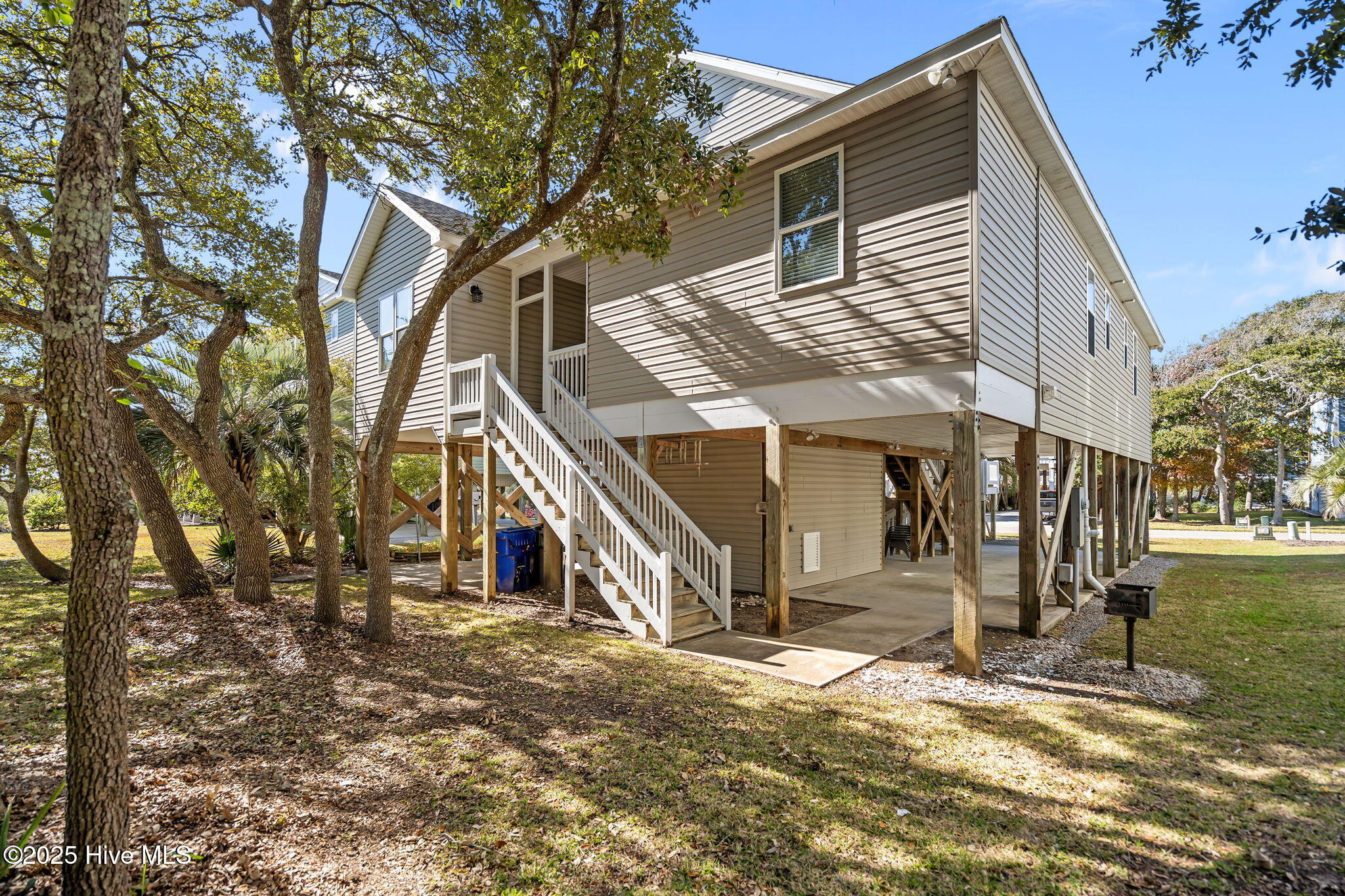 100542562 | Photo 49