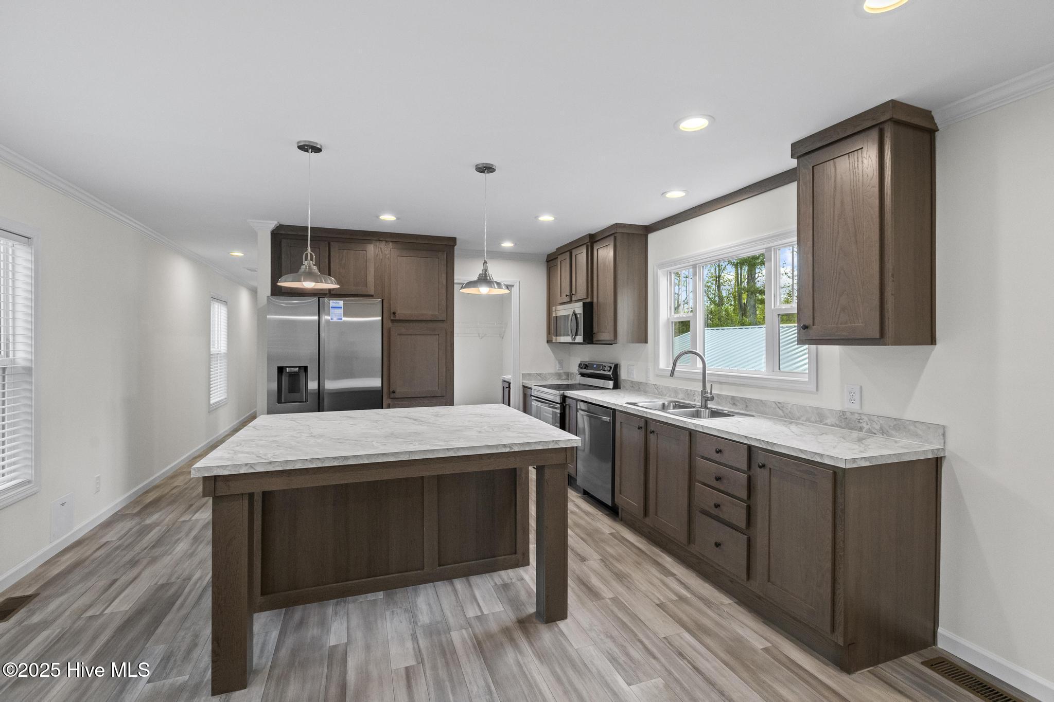 Undisclosed Address, Hampstead, NC, 28443