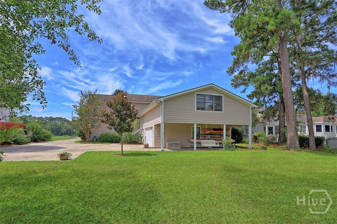 221 Lakeshore Drive