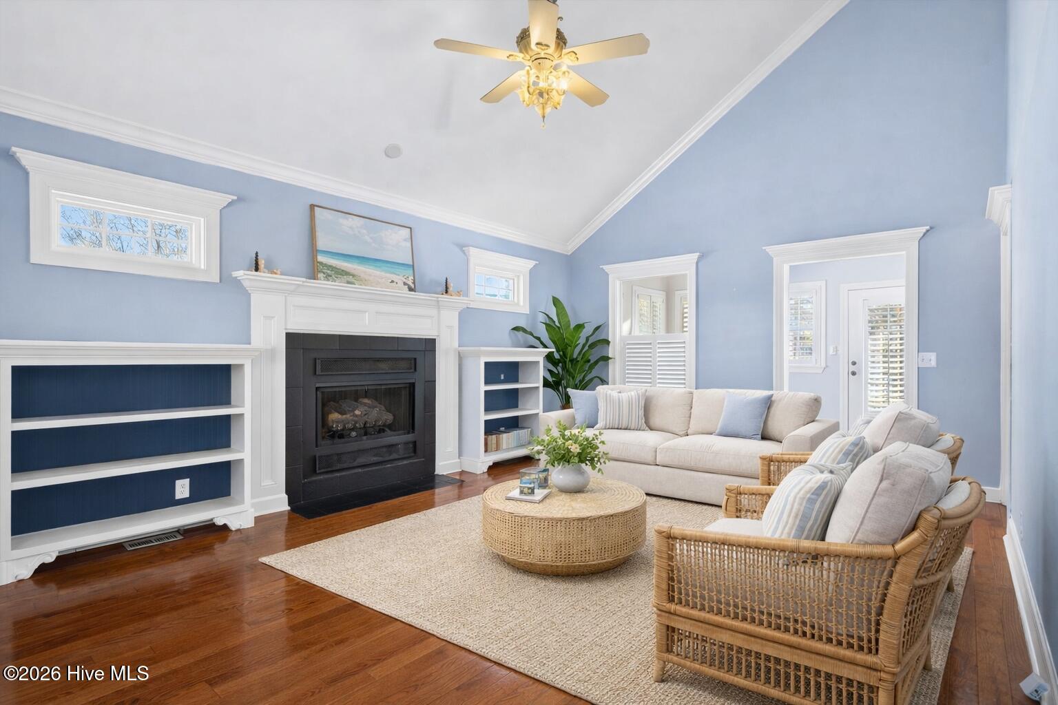 100558194 | Photo 15